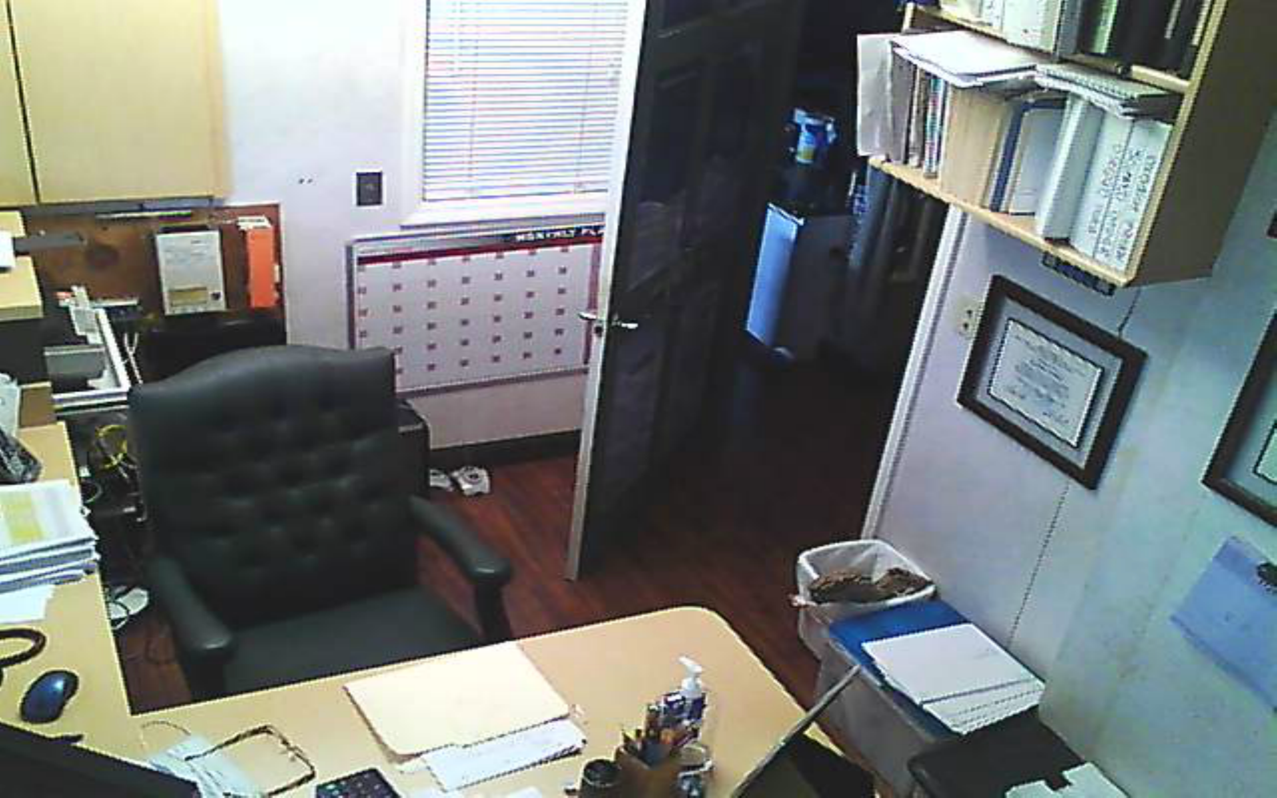 (Post)office. Lesha Pavlov