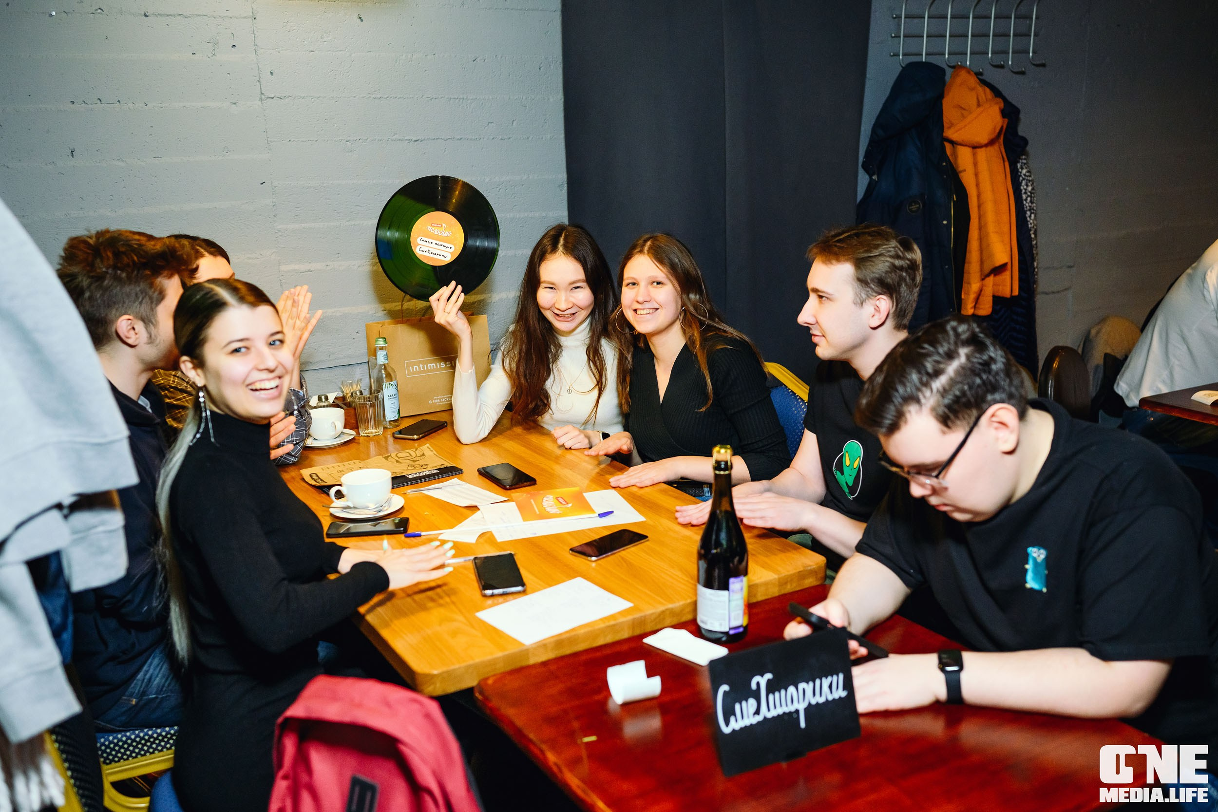 Фоторепортаж с концерта СиплаяЛяля в Dreadnought. One Media Life: фоторепортажи, фотоотчеты с мероприятий и заведений