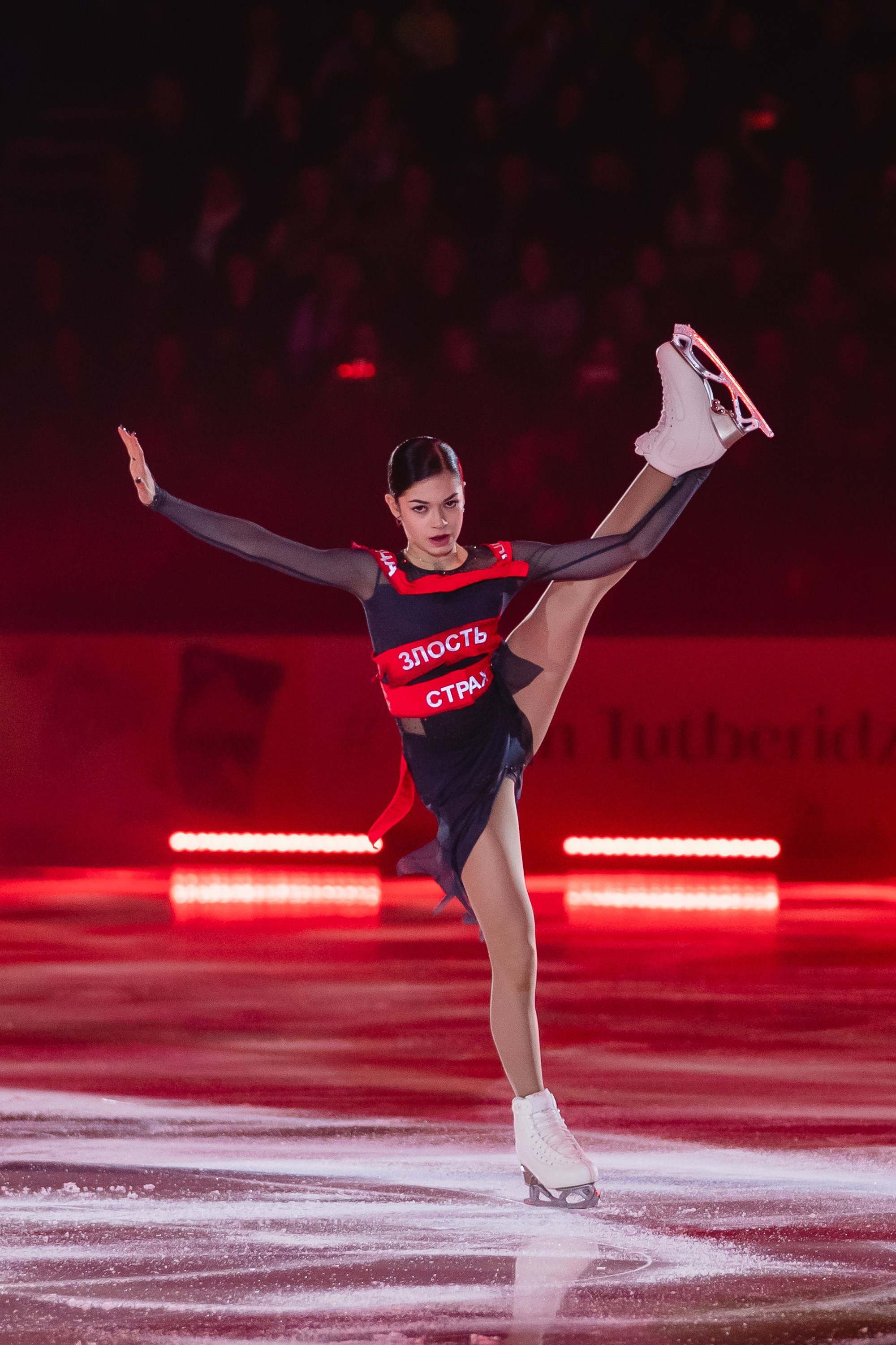 Шоу «Чемпионы на льду» в Новосибирске. Воробьева Ксения — Спортивный и танцевальный фотограф Новосибирск