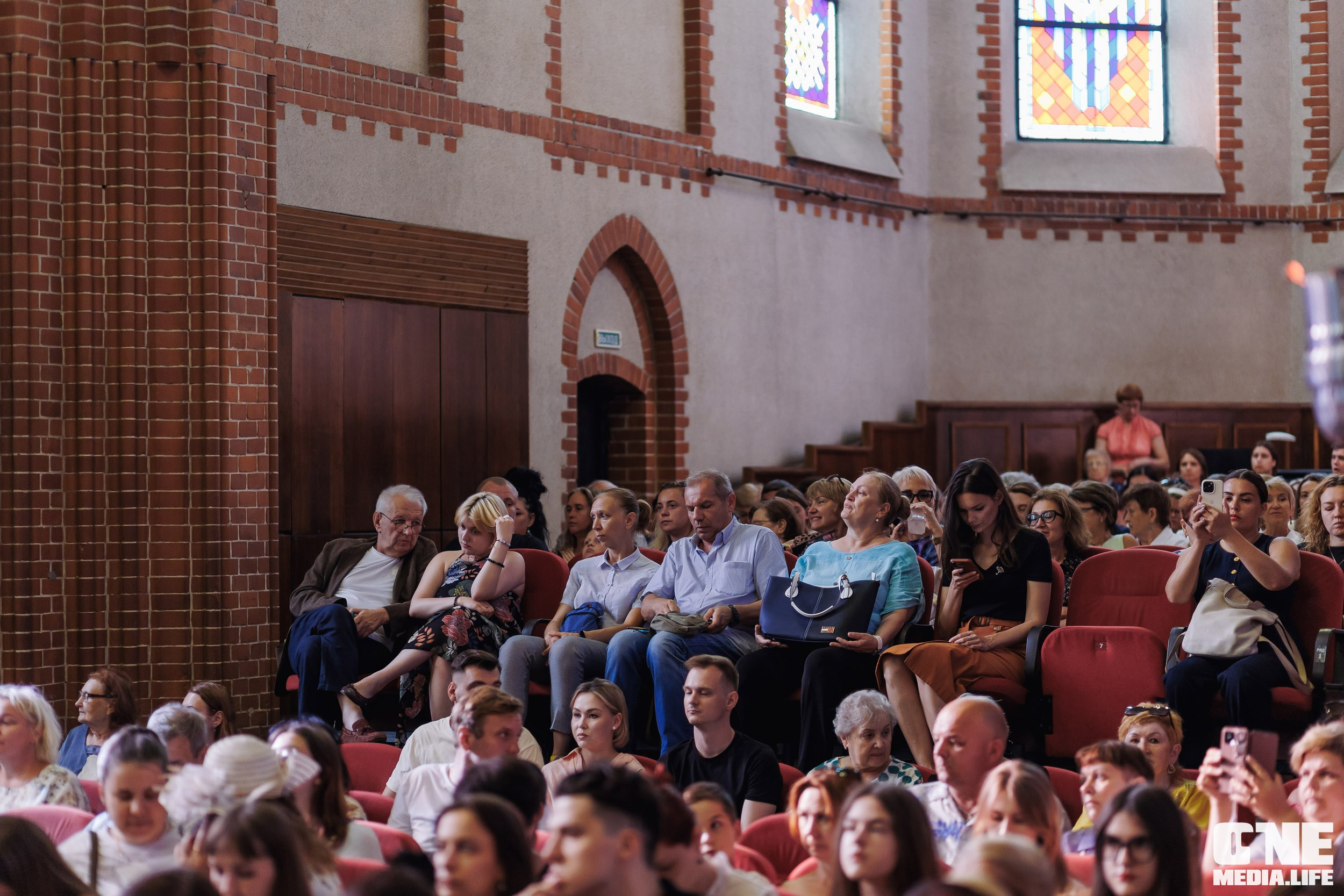 Фоторепортаж из Калининградской филармонии. One Media Life: фоторепортажи, фотоотчеты с мероприятий и заведений