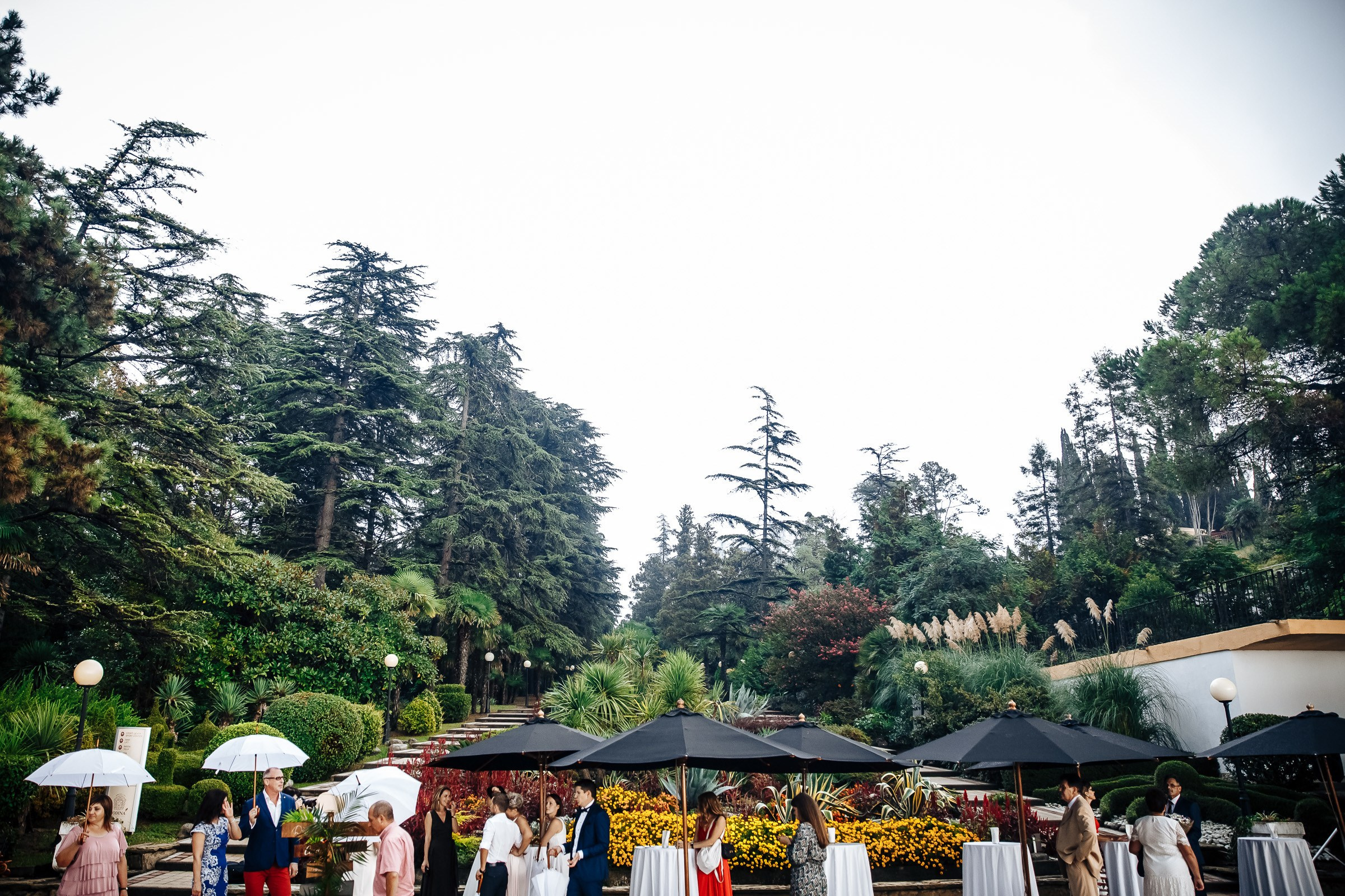 Идеальная свадьба в Сочи. Фотосессия от романтики до элегантности. Свадебный фотограф в Абхазии, Сухум, Гагра, Сочи