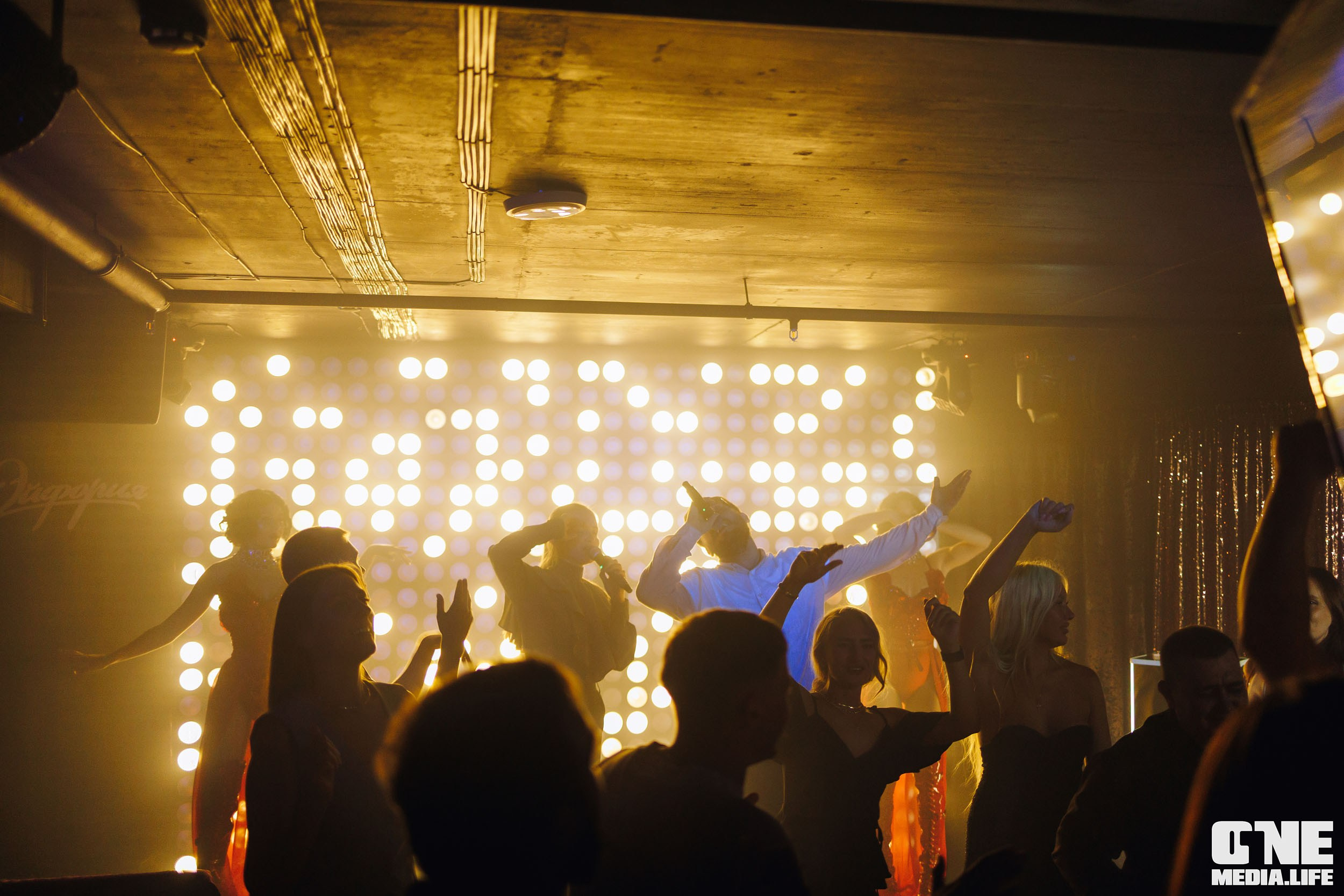 Фоторепортаж из караоке-клуба Эйфория. One Media Life: фоторепортажи, фотоотчеты с мероприятий и заведений