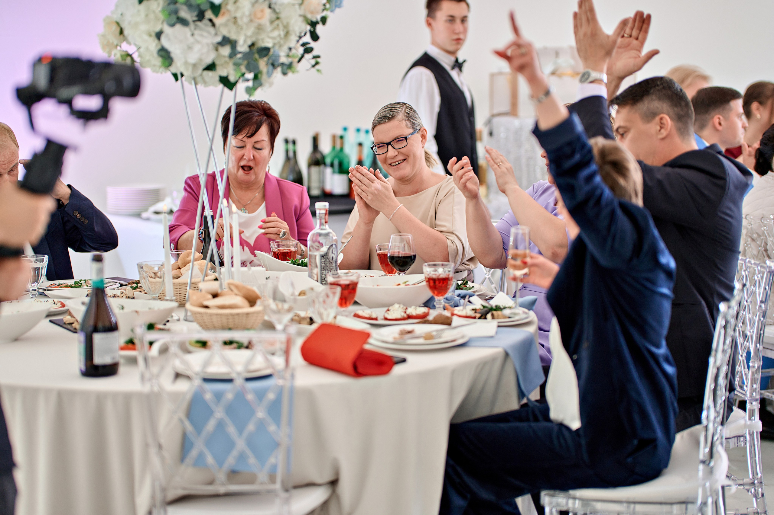 Нежная свадьба Антона и Софьи в яхт-клубе «Портофино». Фотограф Меняйло Евгений. Свадьба. Портрет. Репортаж. Семья. Контент