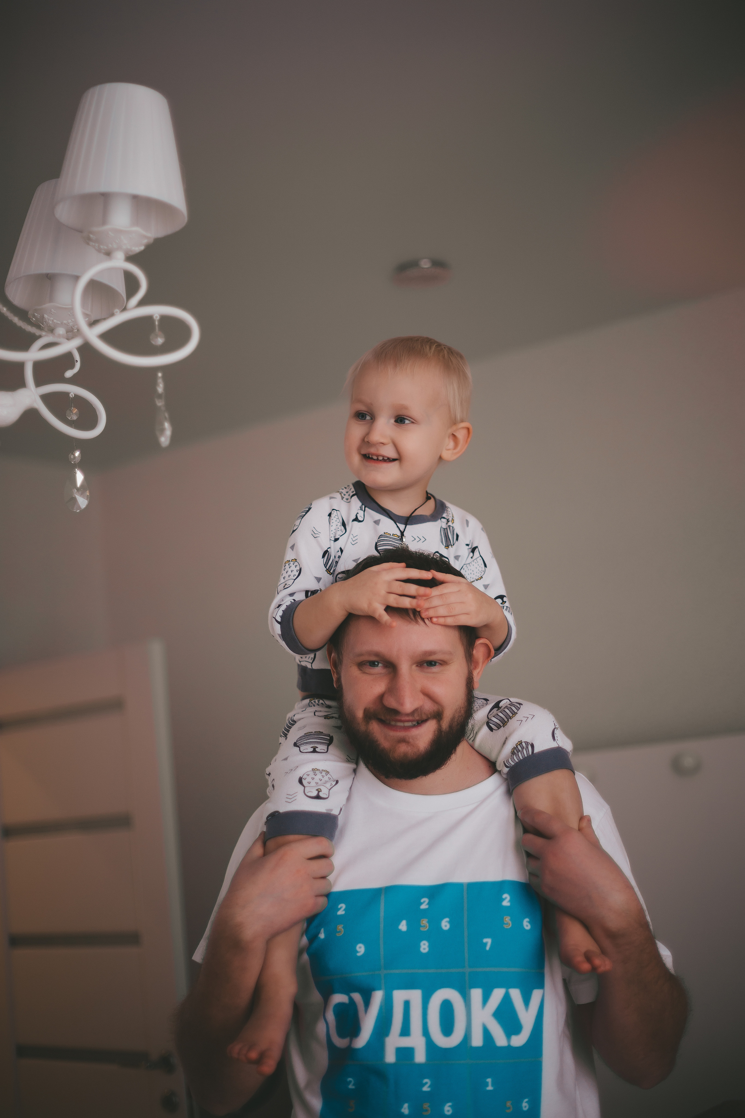 Счастье дома — семейная фотосессия у вас дома. Ирина Чайка. Профессиональный фотограф и наставник экспертов