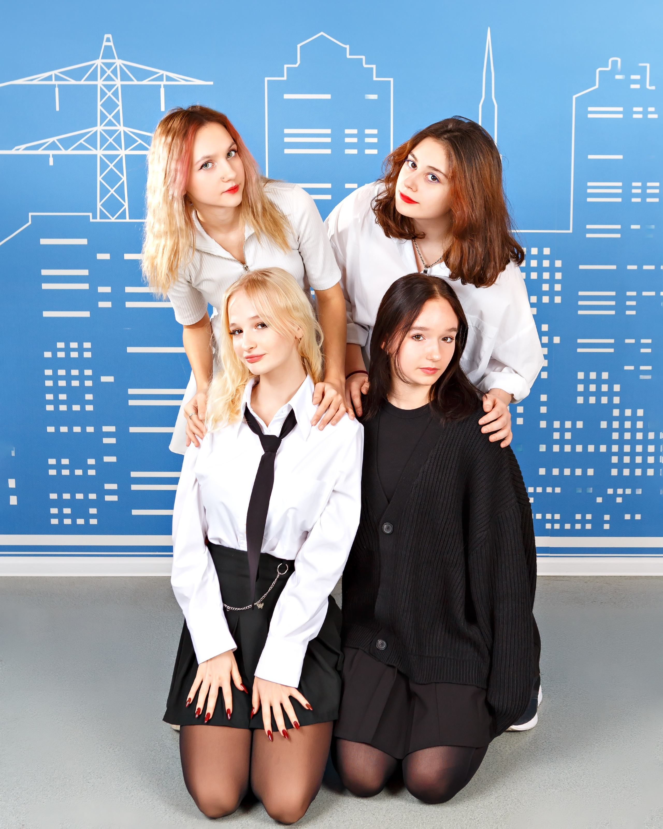 Выпускной альбом для 9 Класса. Выпускные альбомы и школьный фотограф в Подольске, Троицке, Щербинке, Москве и Московской области