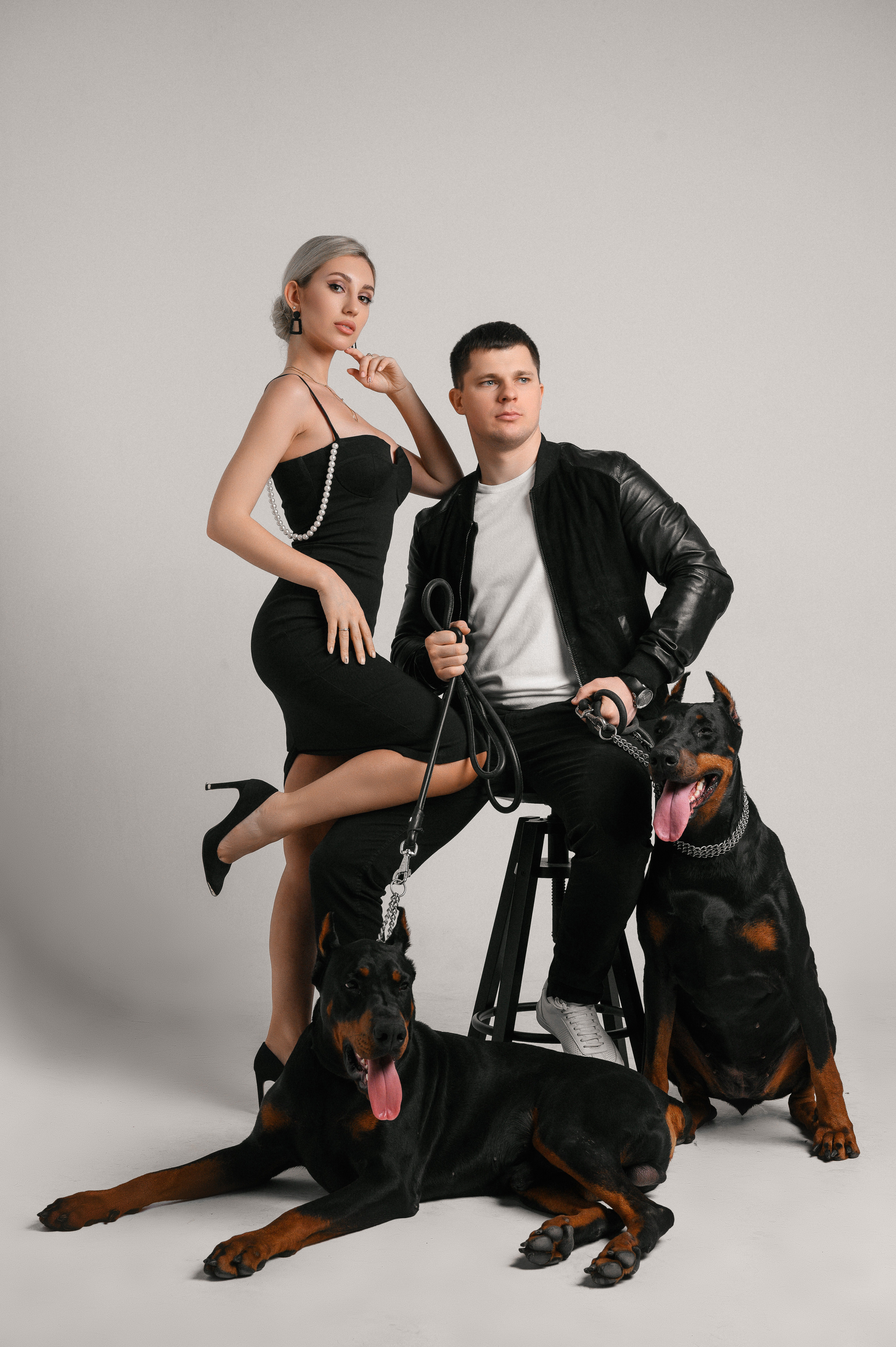 Семейная фотосессия в Оренбурге на циклораме