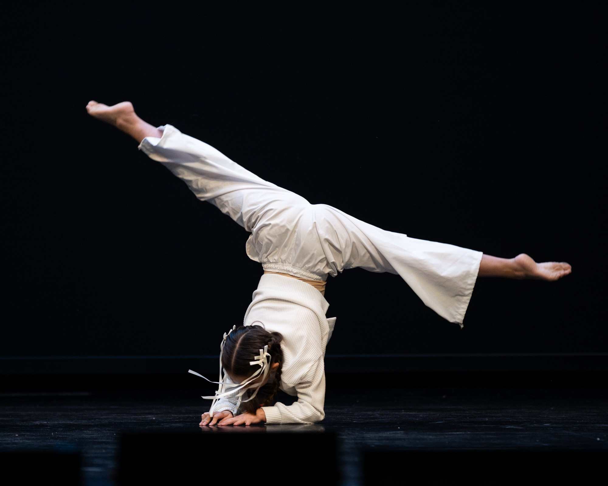 Конкурс солистов и балетмейстерских работ «Руки ногИ». Репортажный фотограф в Казани Павел Серпокрылов