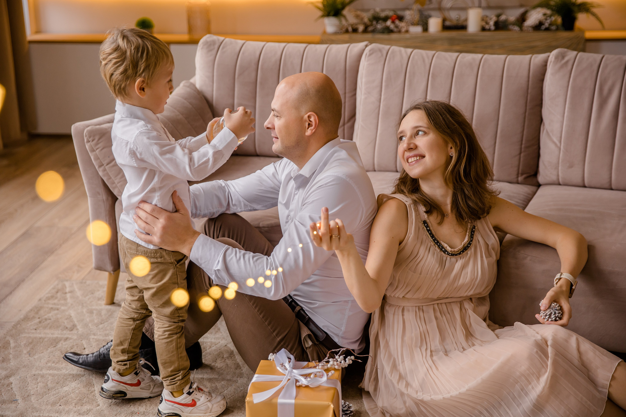 Новогодний сезон начинается с любви 🥰. Семейный и детский фотограф в Москве Вера Ускова