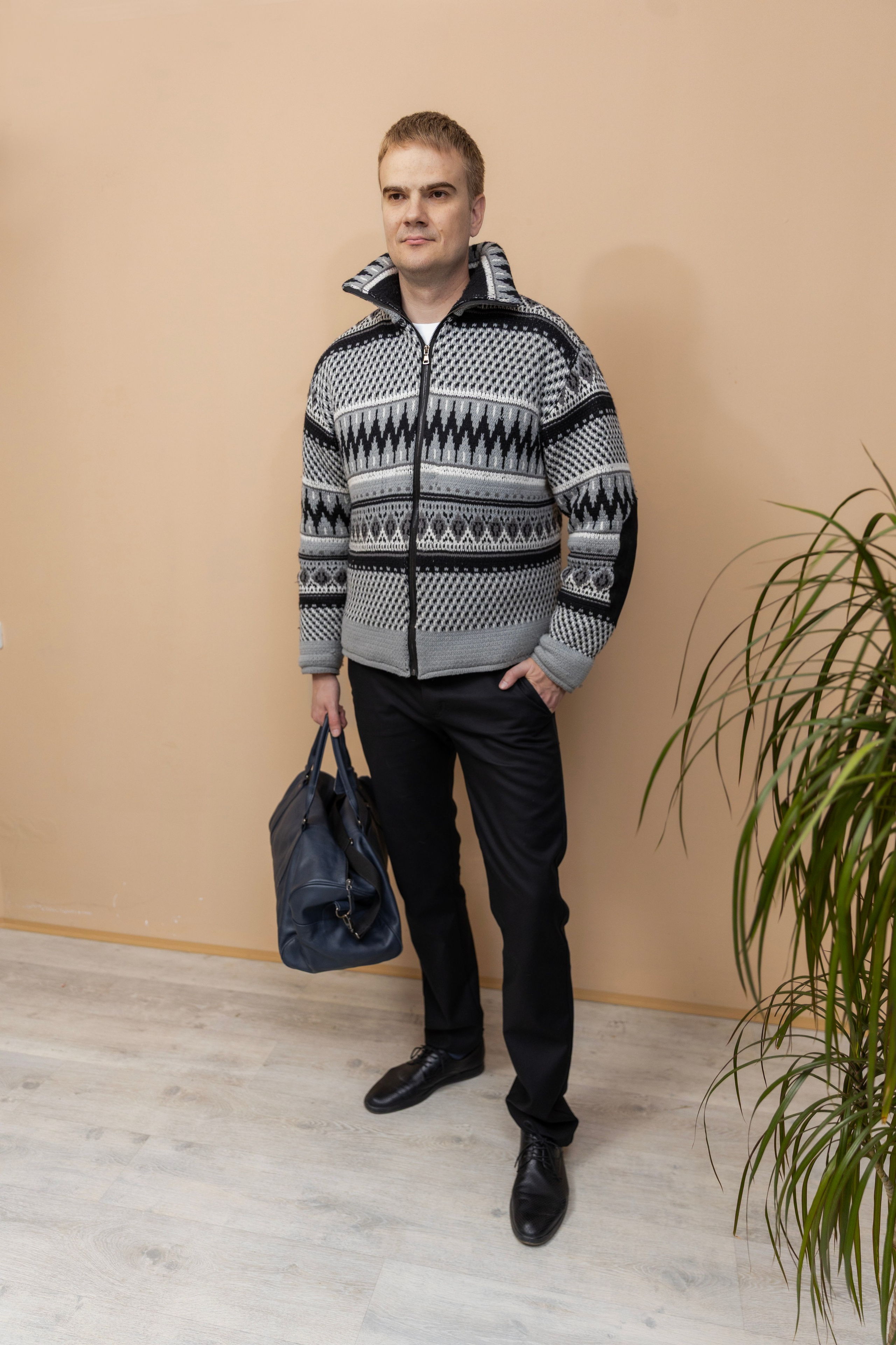 Гардероб для: Руководитель строительной компании. Модельер Евгений Бременев