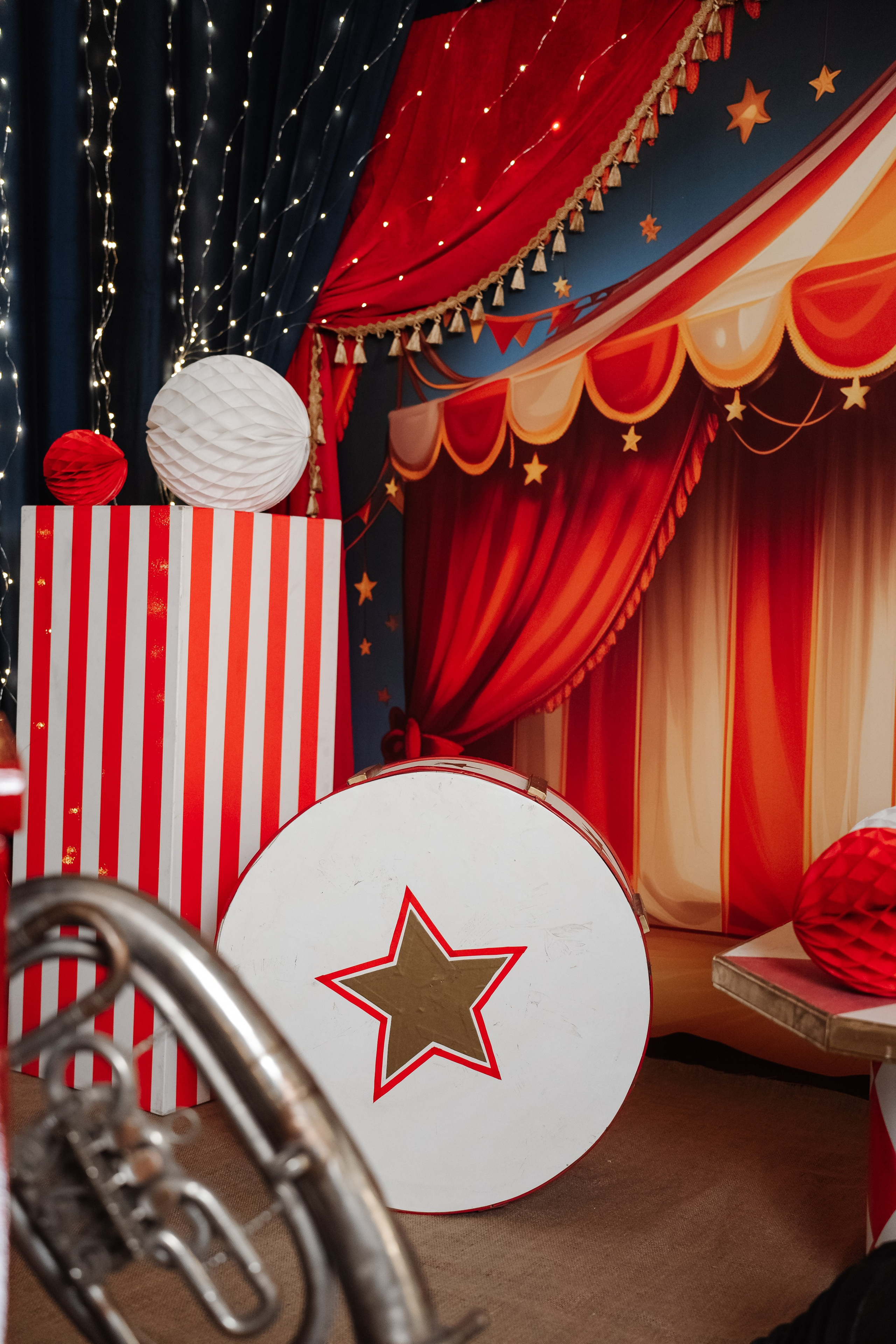 Фотостудия в центре СОЧИ, рядом с ТЦ МореМолл, все для фото и видео. Семейный фотограф в Сочи Лара Salut