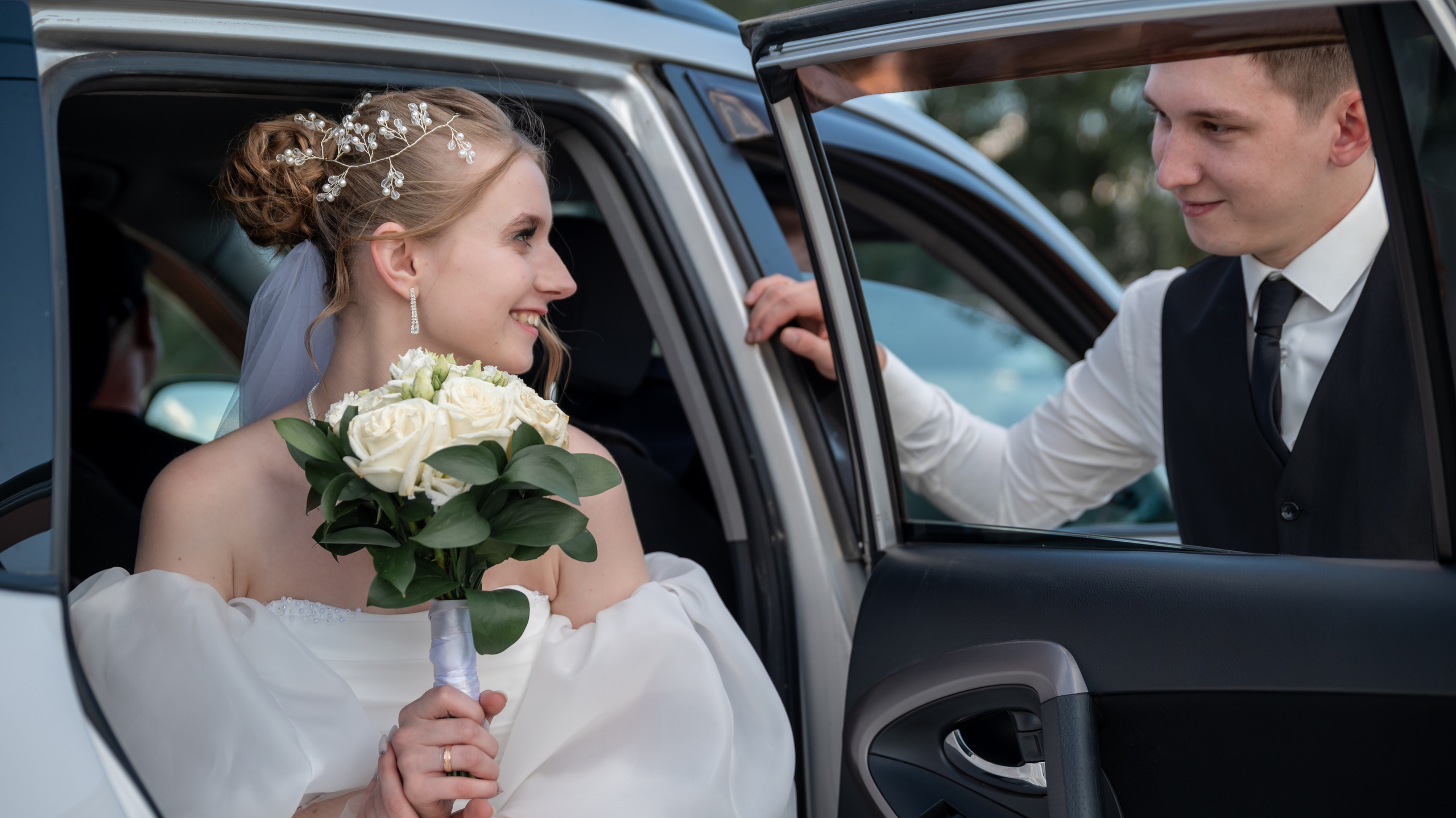 Торжественный день Валерия и Елены. Фотограф в Сузуне — Зоя Попова (Собственная фотостудия)