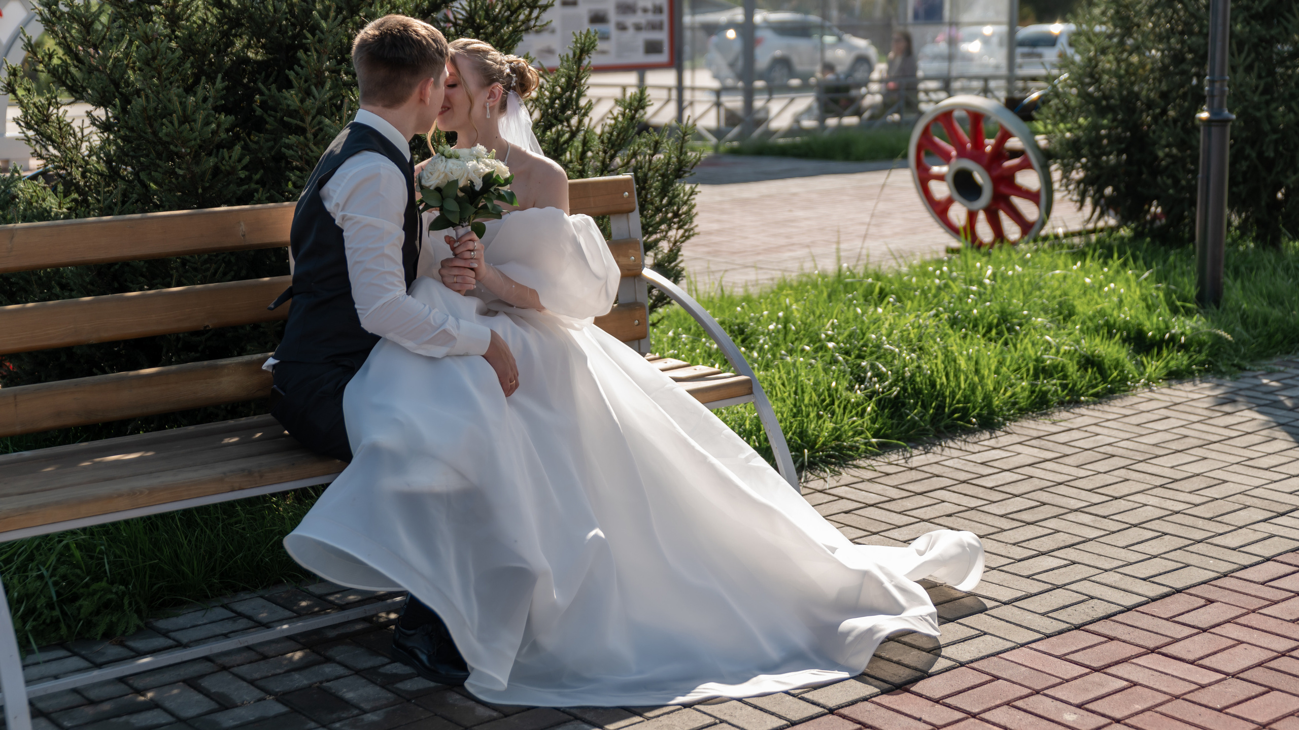 Торжественный день Валерия и Елены. Фотограф в Сузуне — Зоя Попова (Собственная фотостудия)