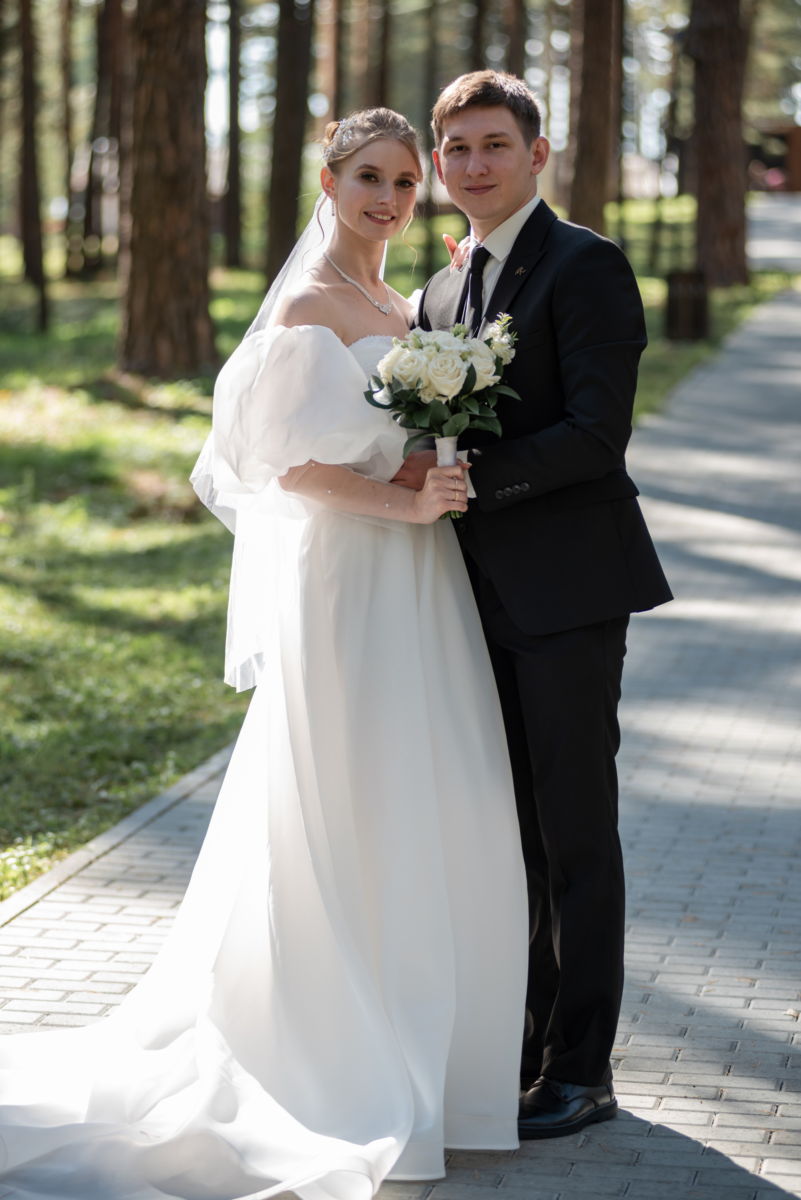 Торжественный день Валерия и Елены. Фотограф в Сузуне — Зоя Попова (Собственная фотостудия)