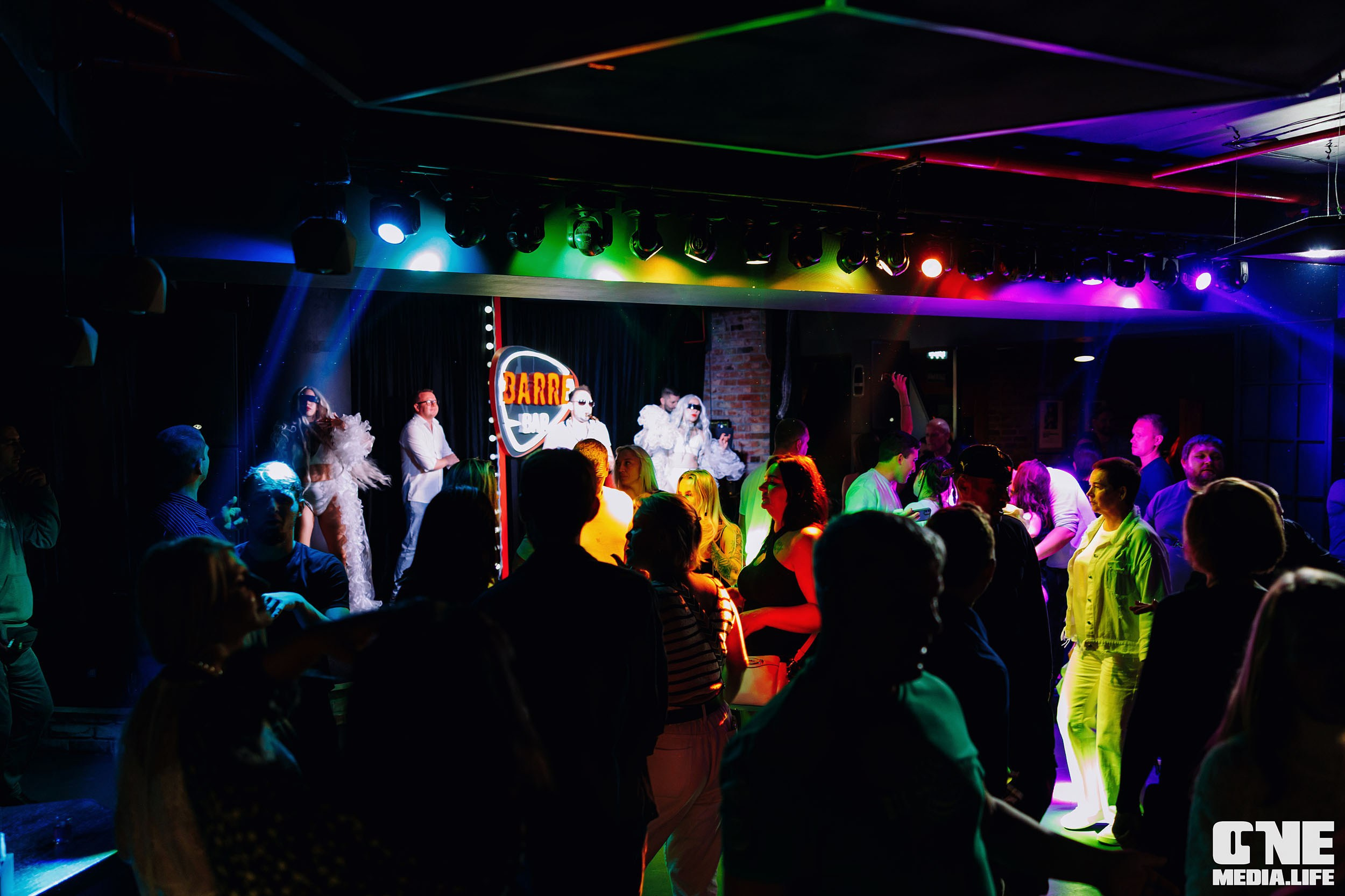Фоторепортаж из бара Баррэ. One Media Life: фоторепортажи, фотоотчеты с мероприятий и заведений