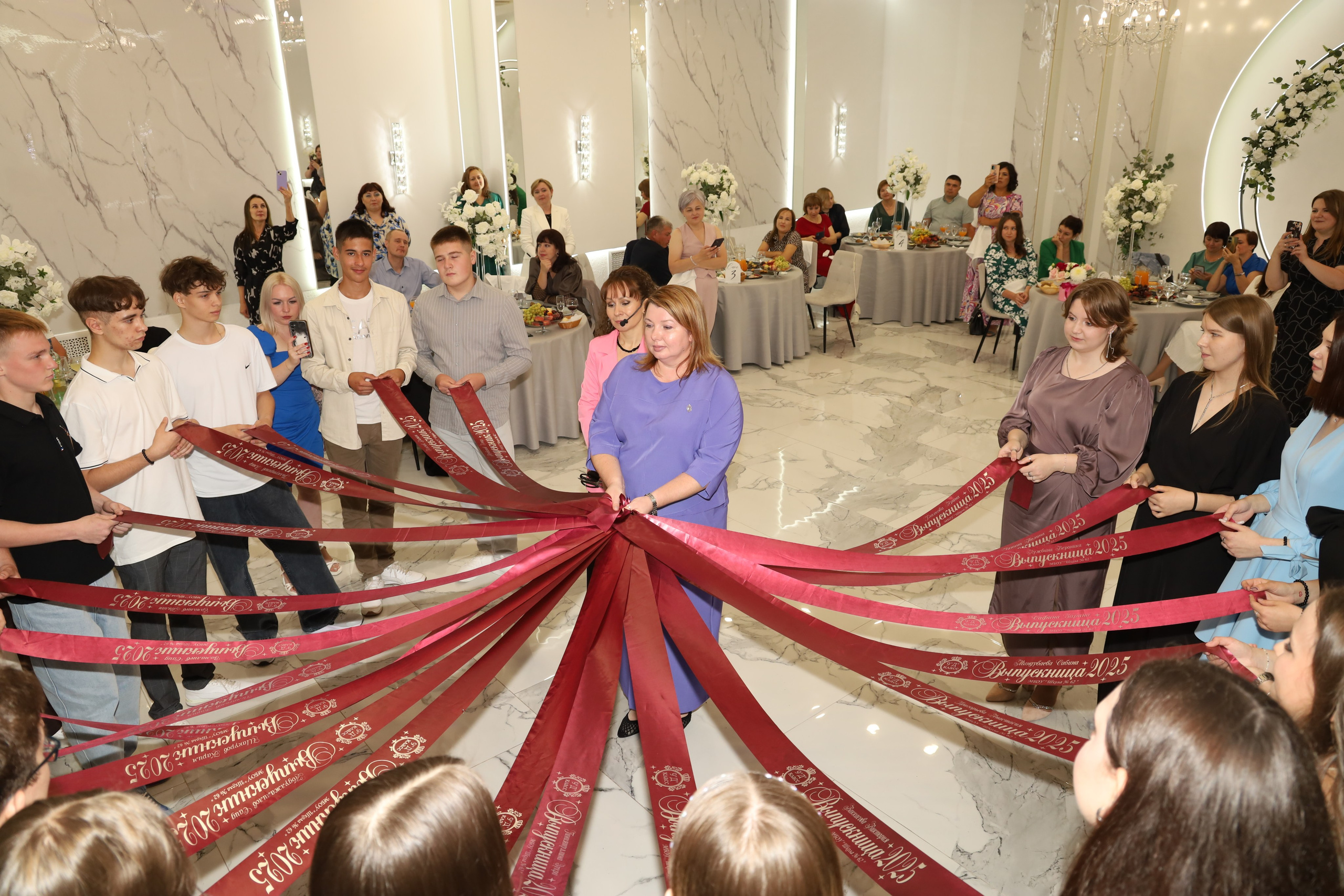 Выпускной 9Д 62 школы. Семейный фотограф в Казани Римма Гатауллина