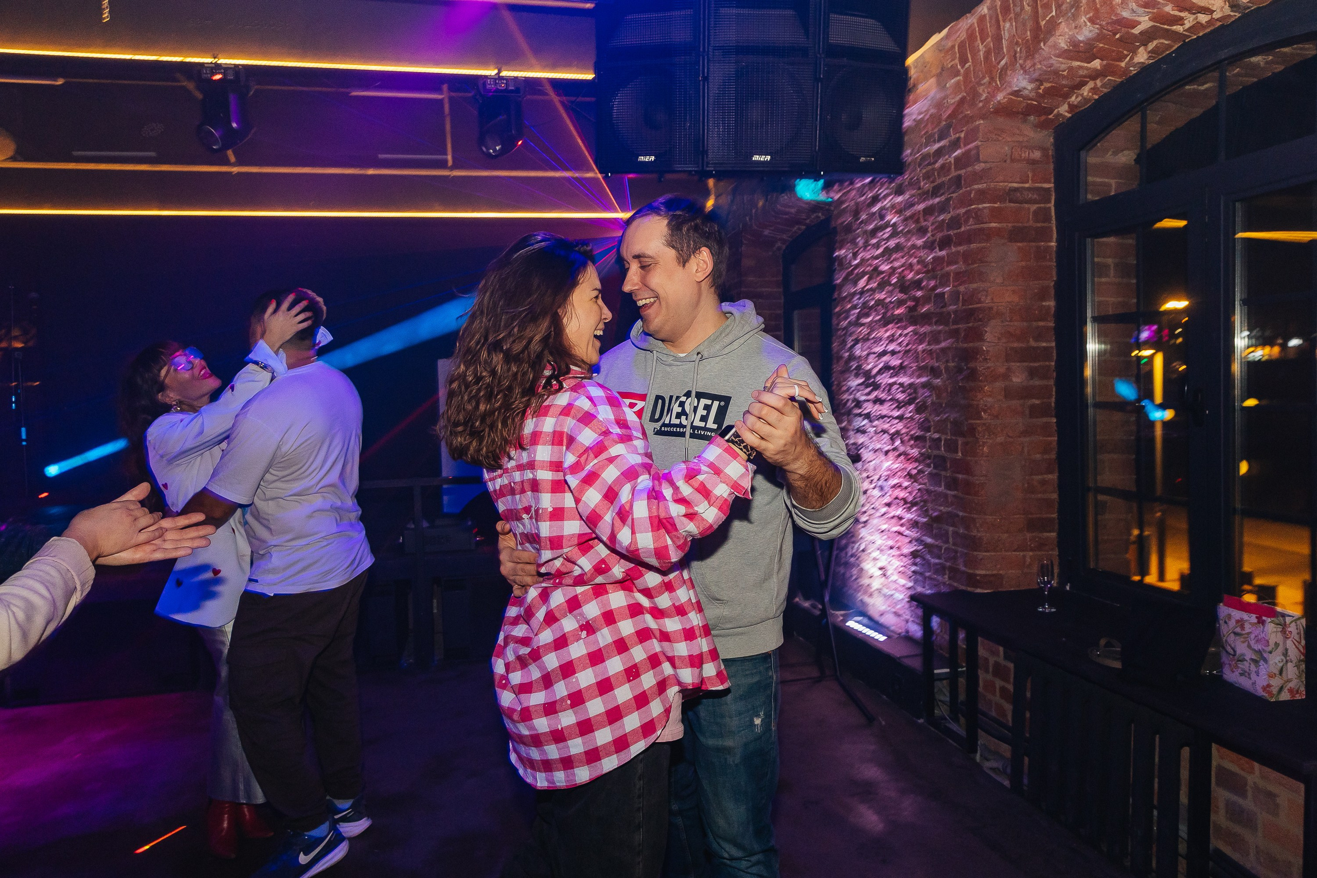 Конкурс караоке в RizzW. Фотограф Москва, Балашиха, МО. Свадьбы, репортажи, контент, портреты