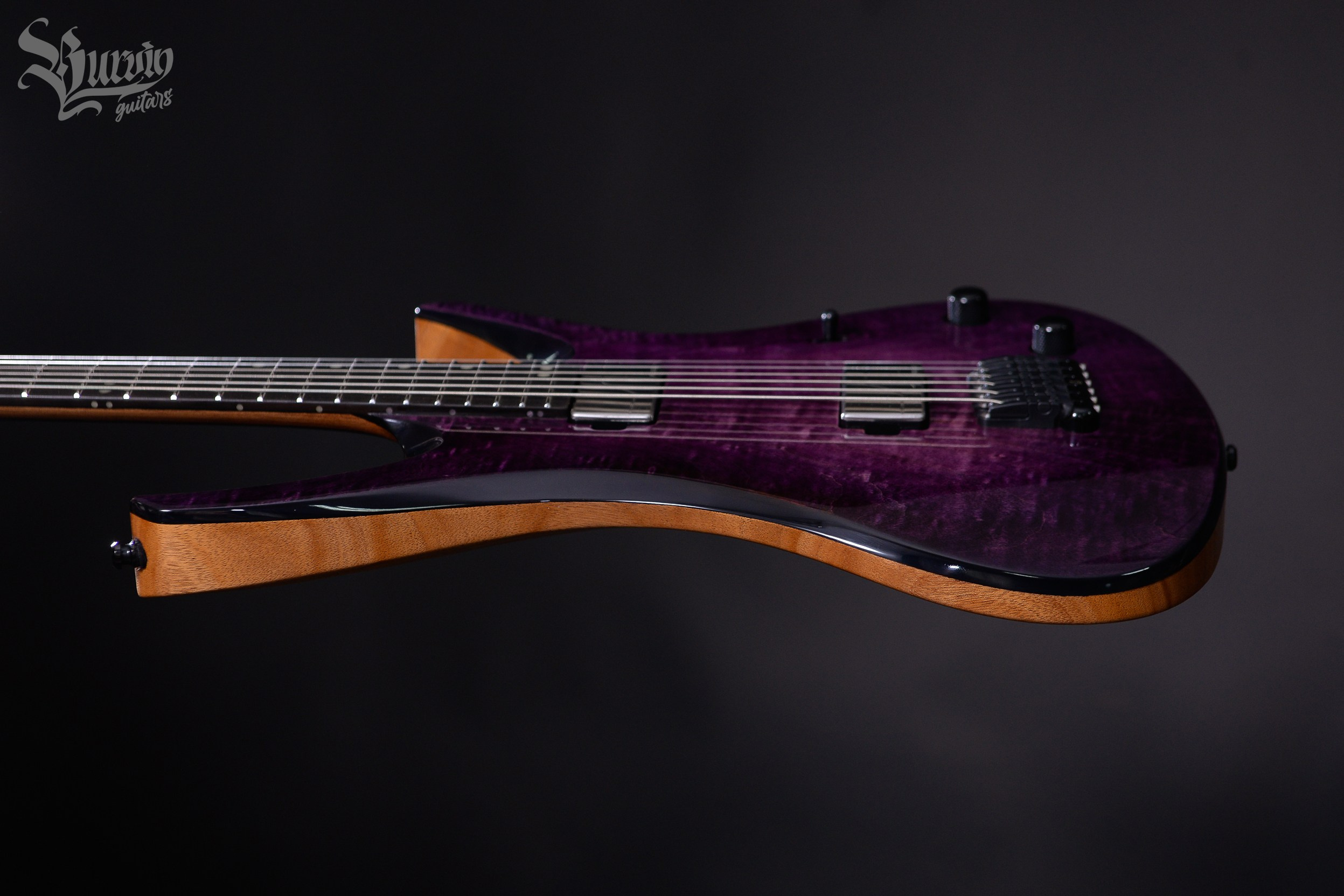 025 THREE AXES. Master of making guitars and basses to order