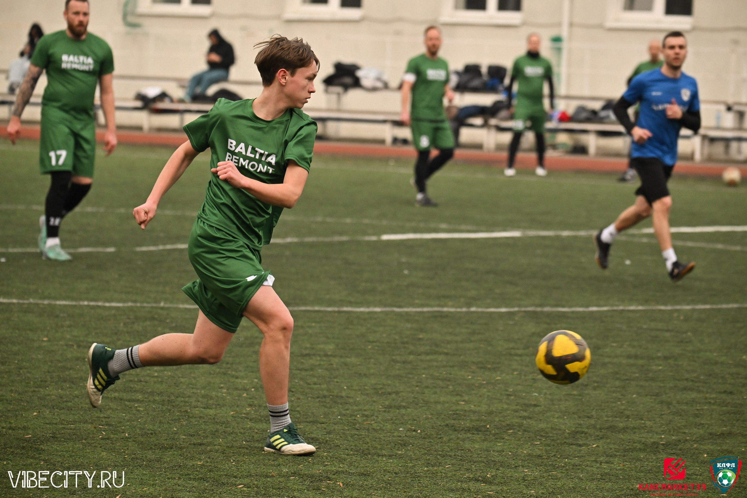 XX ЧЕМПИОНАТ КАЛИНИНГРАДСКОЙ ЛФЛ КАНЦМАРКЕТ39 сезона 2024–2025 гг. VIBECITY.RU Вайб Сити Ру Фоторепортажи Фотоотчеты Калининград