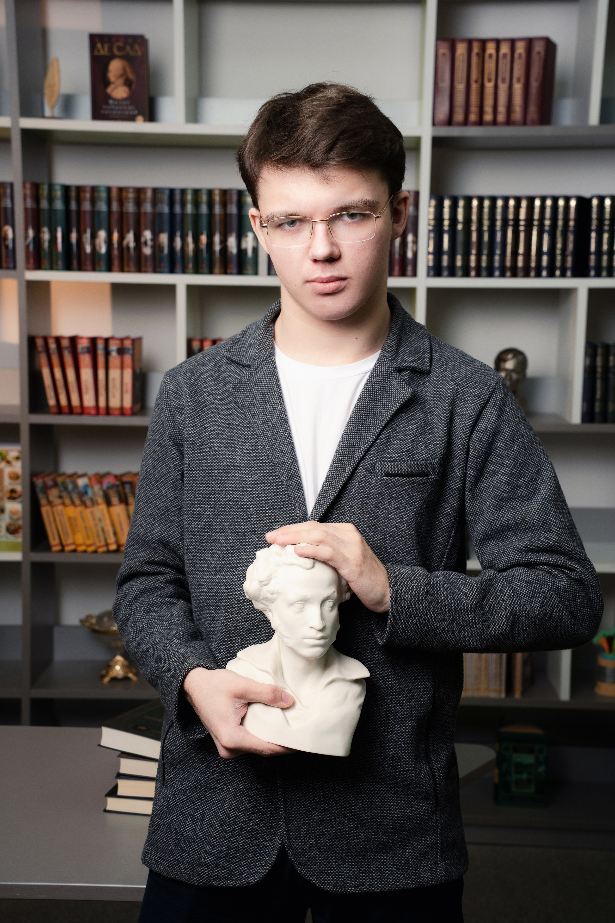 Фотокниги — 9-11 класс. Выпускные альбомы в Томской области. Видеосъёмка на выпускной