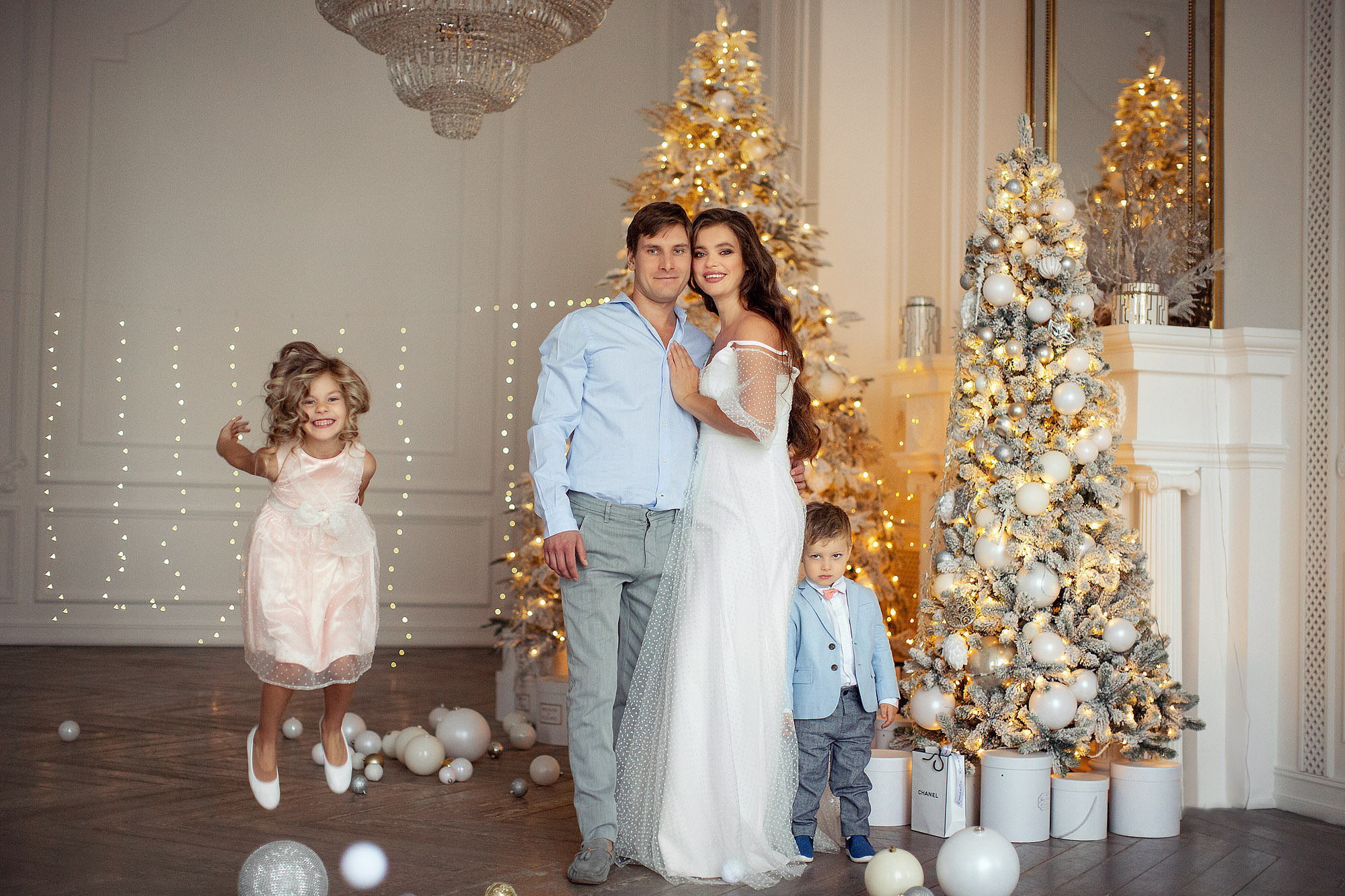 Новогодняя семейная фотосессия в студии. Tatyana Nadezhdina Family photographer