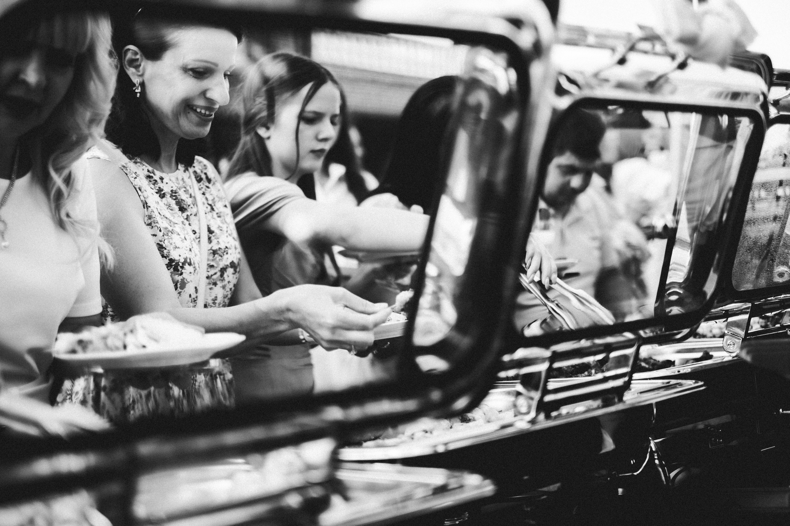 Выставка «Свадебный переполох» Краснодар. Свадебный и репортажной фотограф Денис Ожигин в Краснодаре и Краснодарском крае