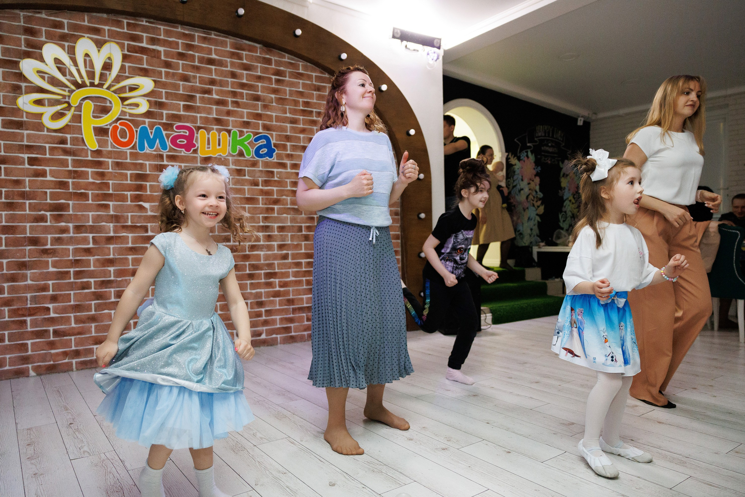 Детский день рождения в студии «Ромашка» в Оренбурге — Трансформеры