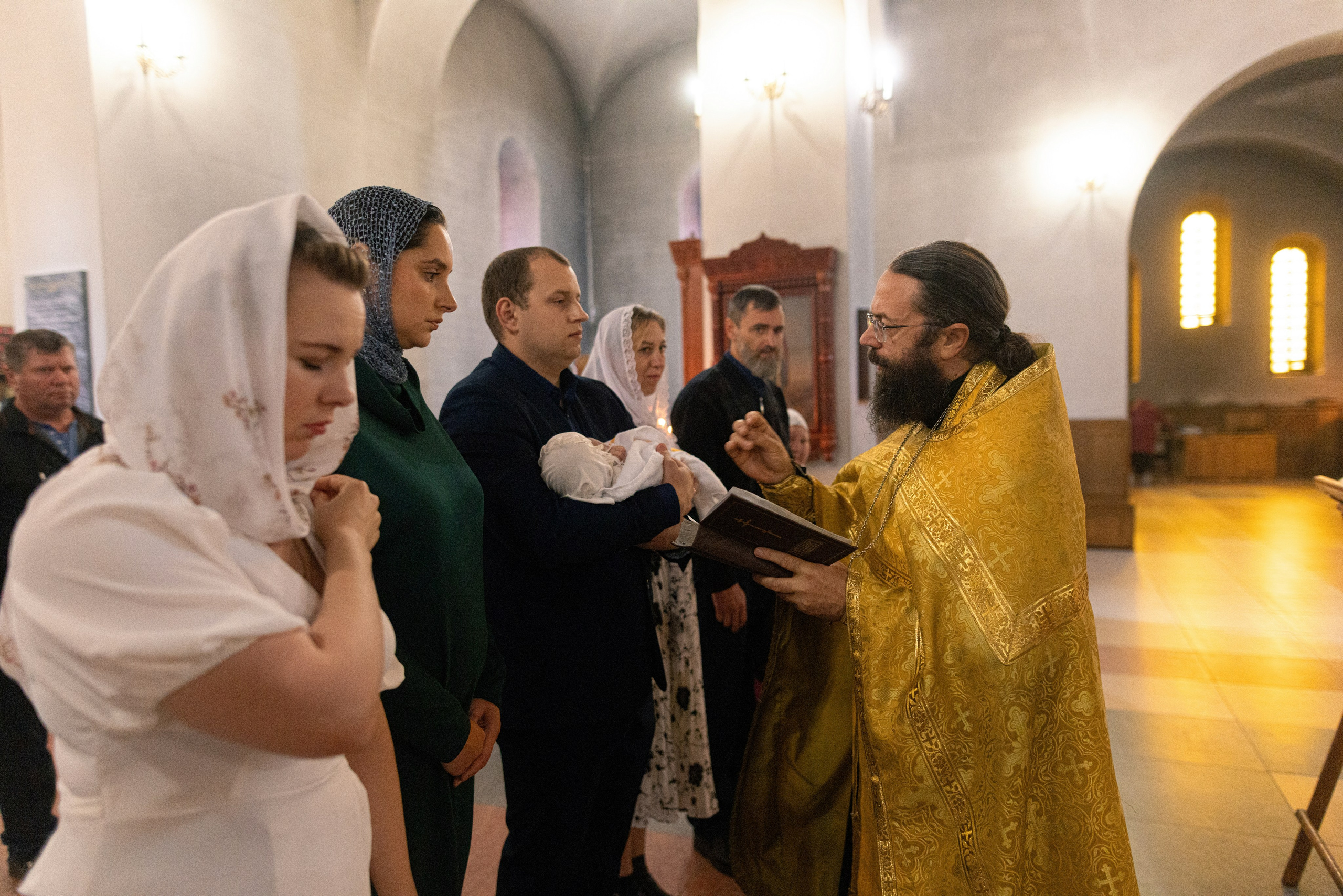 Крещение Алины. Дмитрий Шульгин, портретный фотограф в Воронеже
