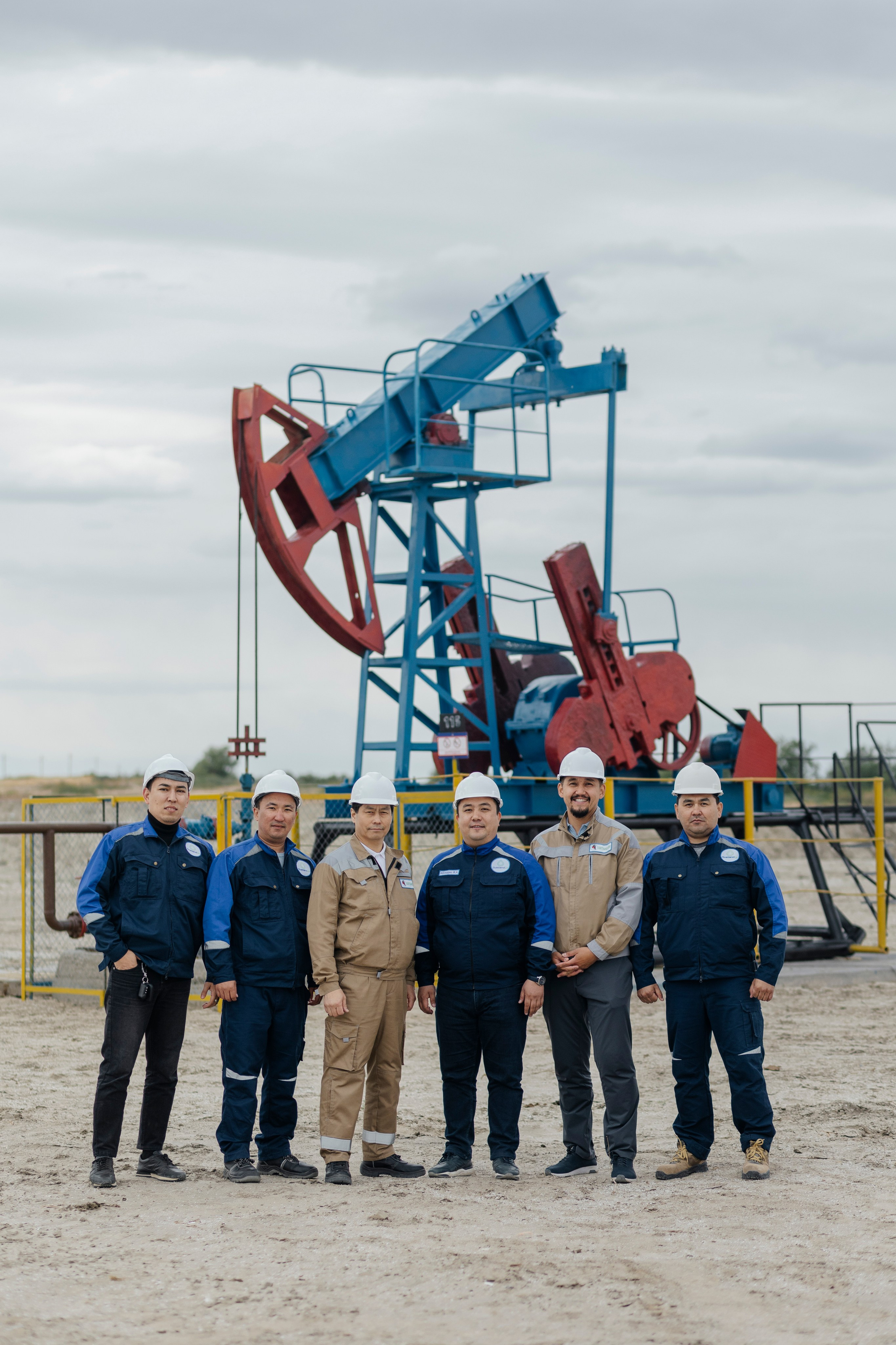 Промышленная фотосъёмка для Ассоциация НДО Petromining. Фотограф в Алматы Сиражев Карымсак. Фотосессия, бизнес портреты