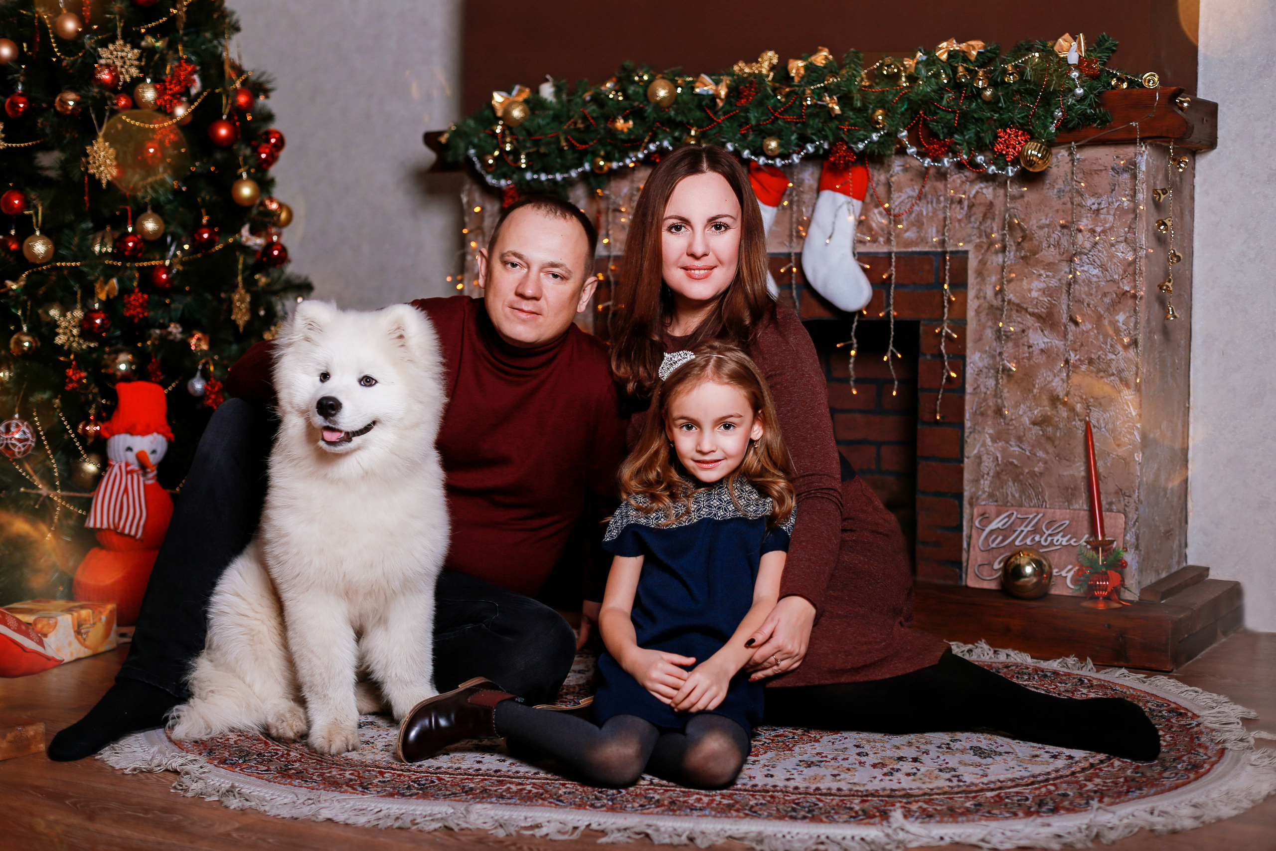 Новогодние фотосессии в Омске. Фотосессия семьи на Новый год. Новогодн. Семейный и детский фотограф в Омске Светлана Каритун