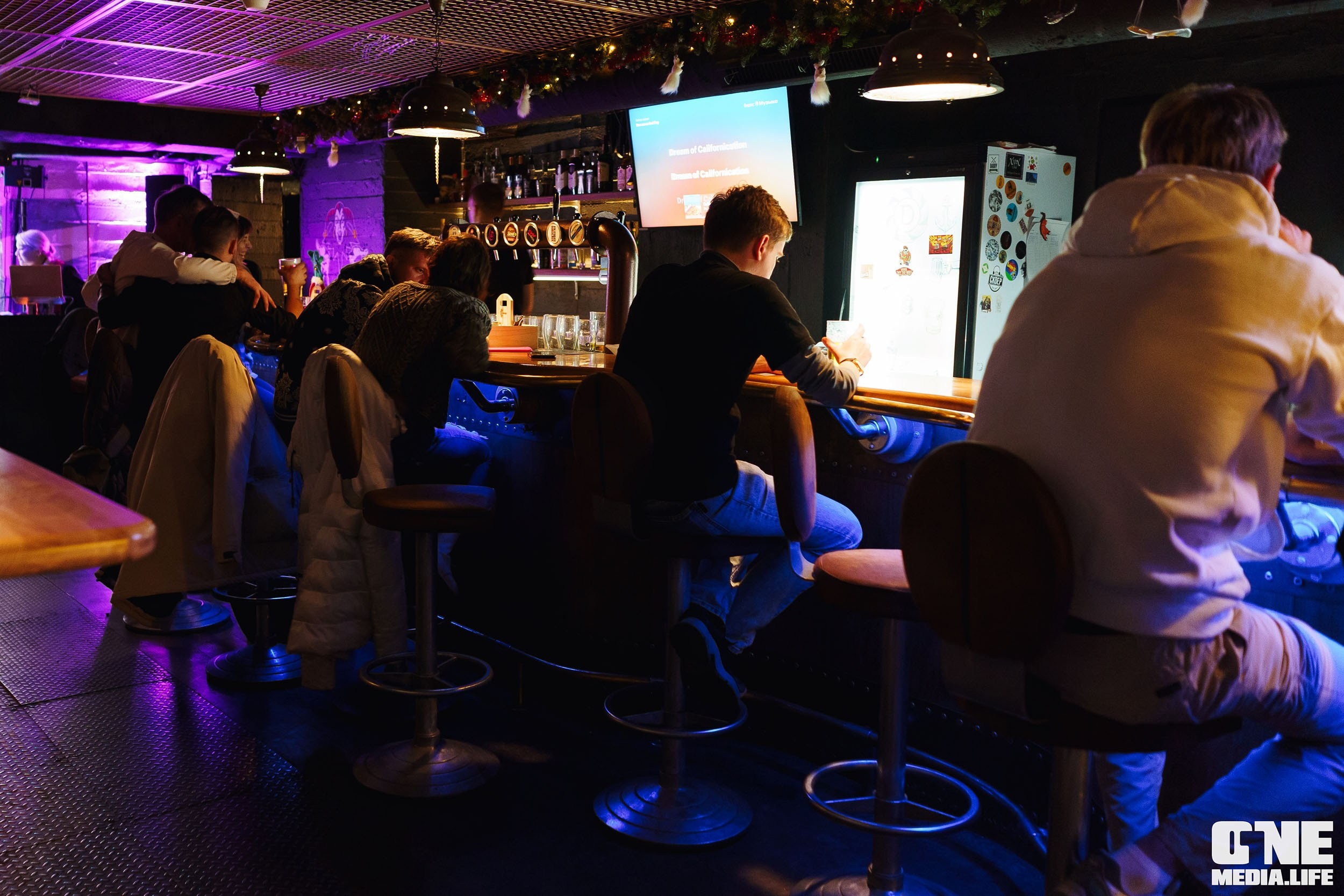 Фоторепортаж из бара Dreadnought. One Media Life: фоторепортажи, фотоотчеты с мероприятий и заведений