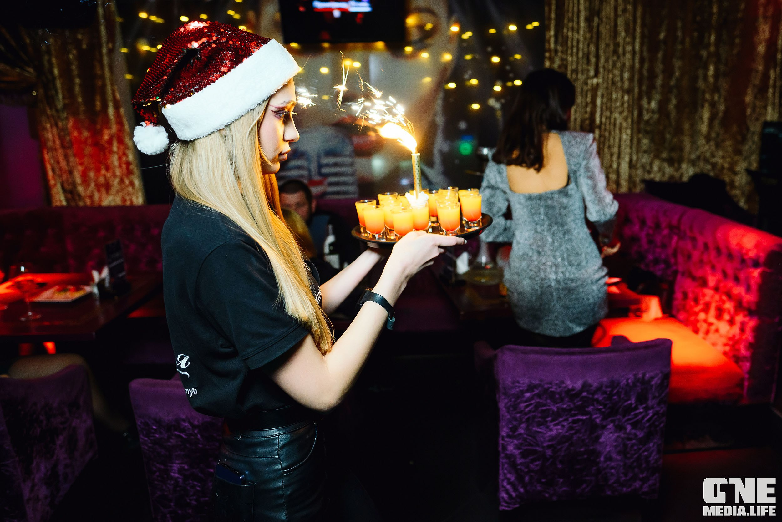 Фоторепортаж из караоке-клуба Эйфория. One Media Life: фоторепортажи, фотоотчеты с мероприятий и заведений