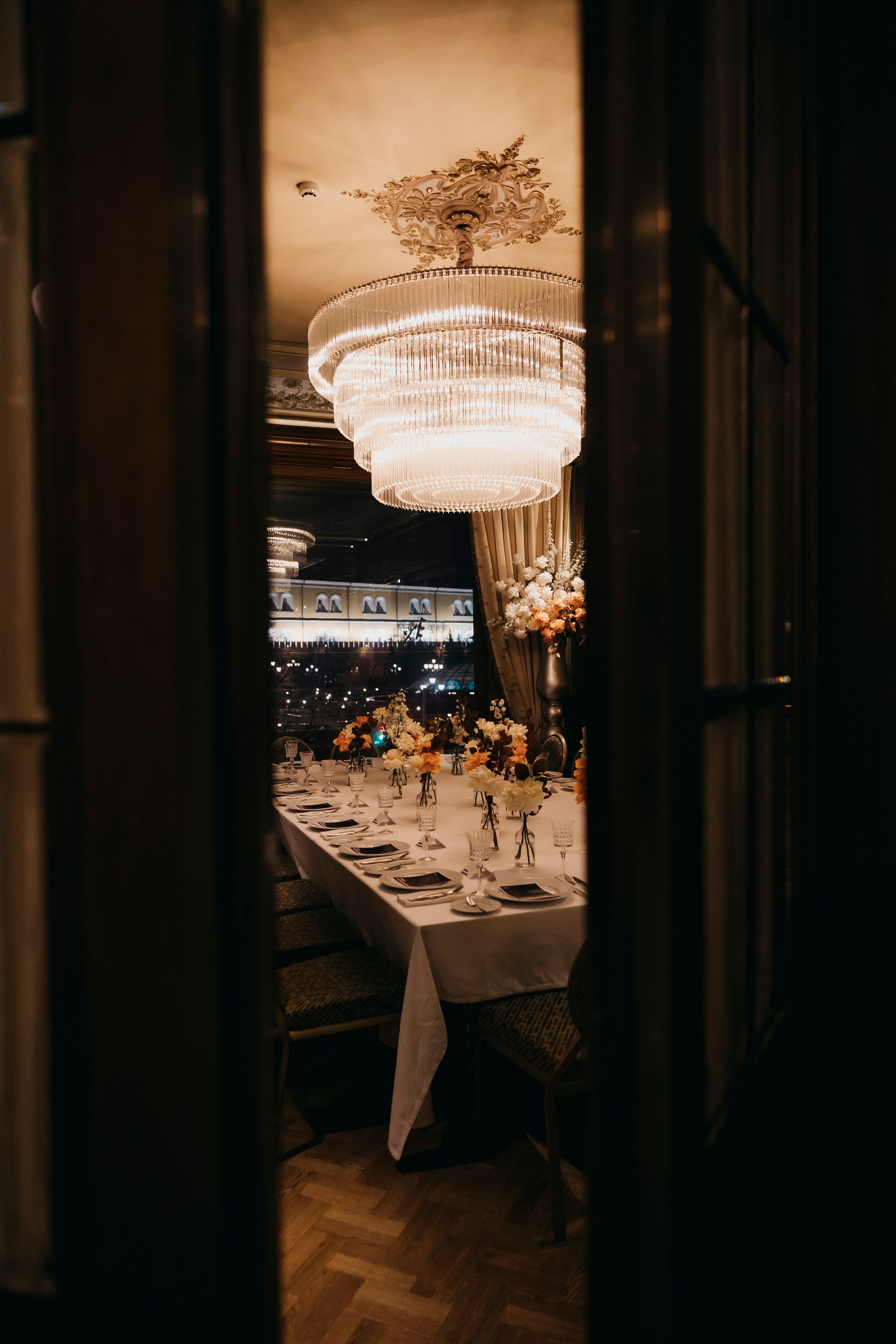 Ужин Коллекционеров, Белуга, Москва. «Птичка на проводе»: информационный портал в Москве