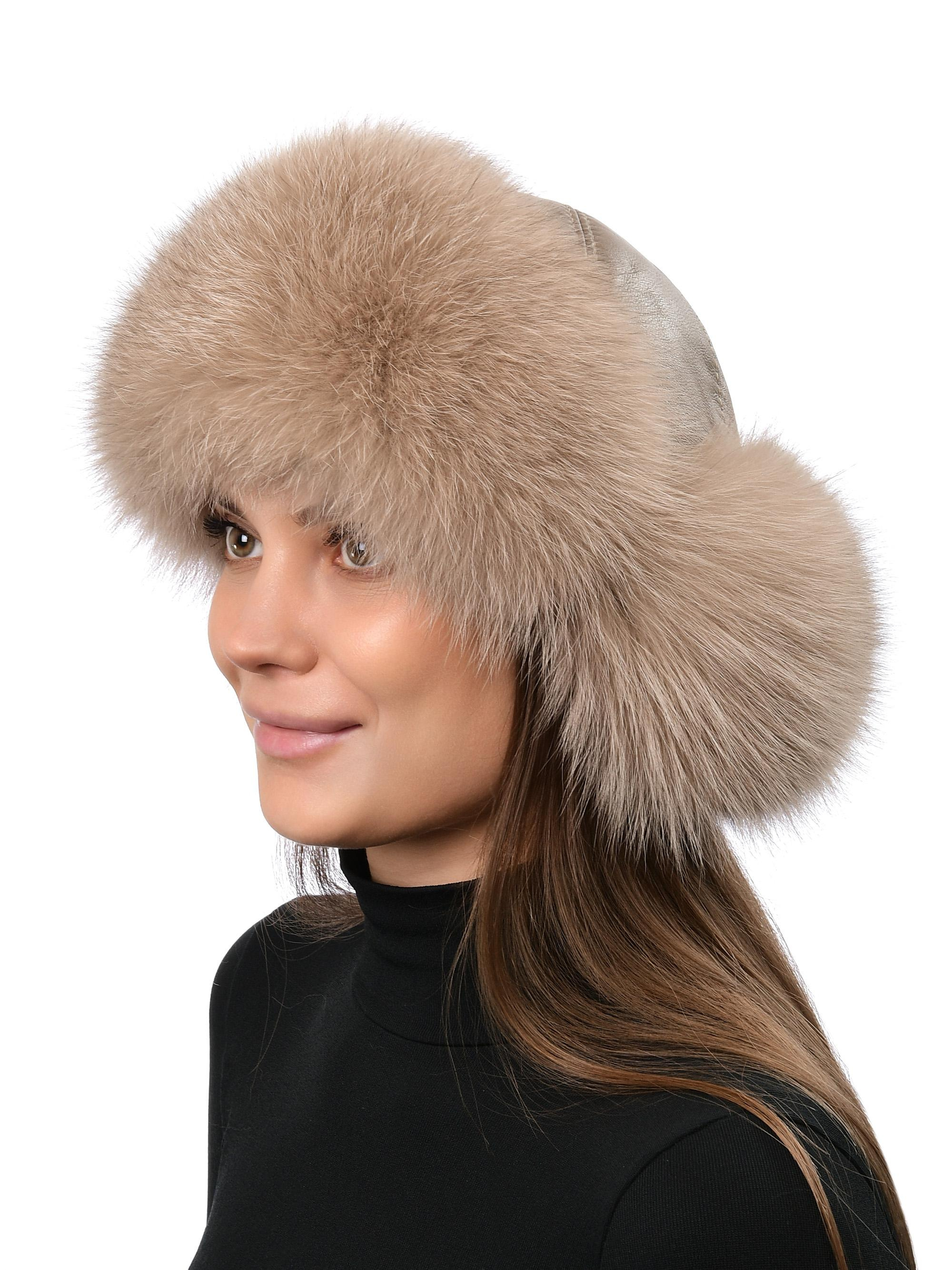 Съемка шапки на модели