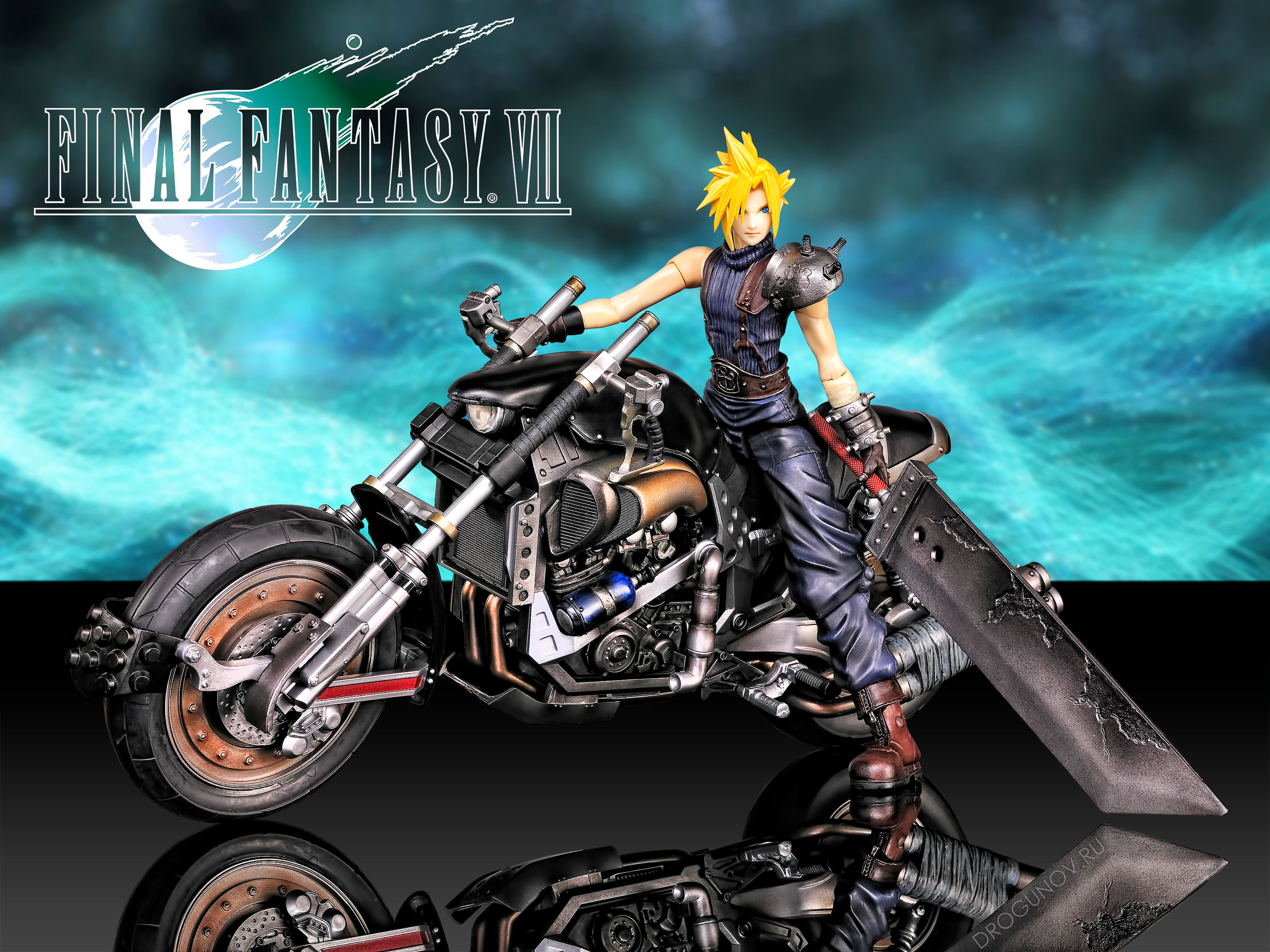 Предметная фотосъёмка коллекционной фигурки Cloud Strife из видеоигры Final Fantasy VII