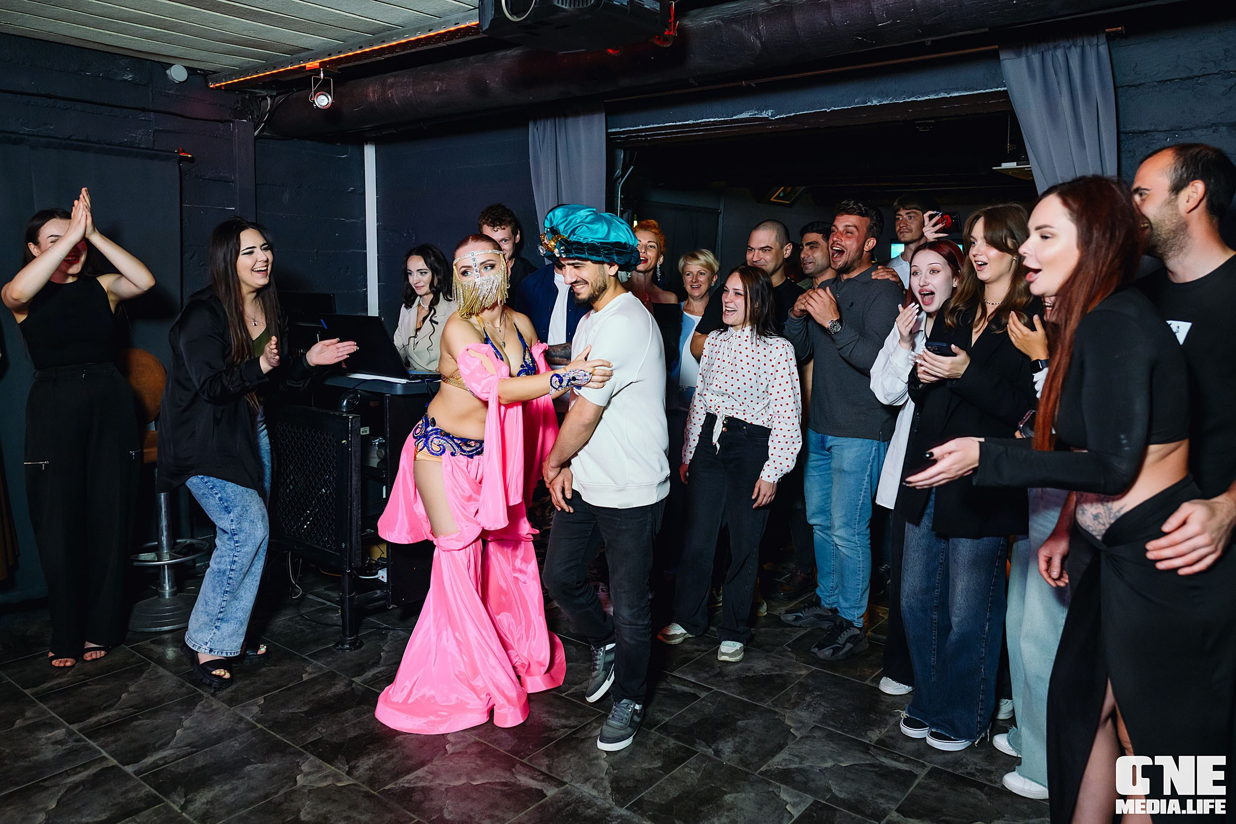 Фоторепортаж с дня рождения бара Дредноут. One Media Life: фоторепортажи, фотоотчеты с мероприятий и заведений