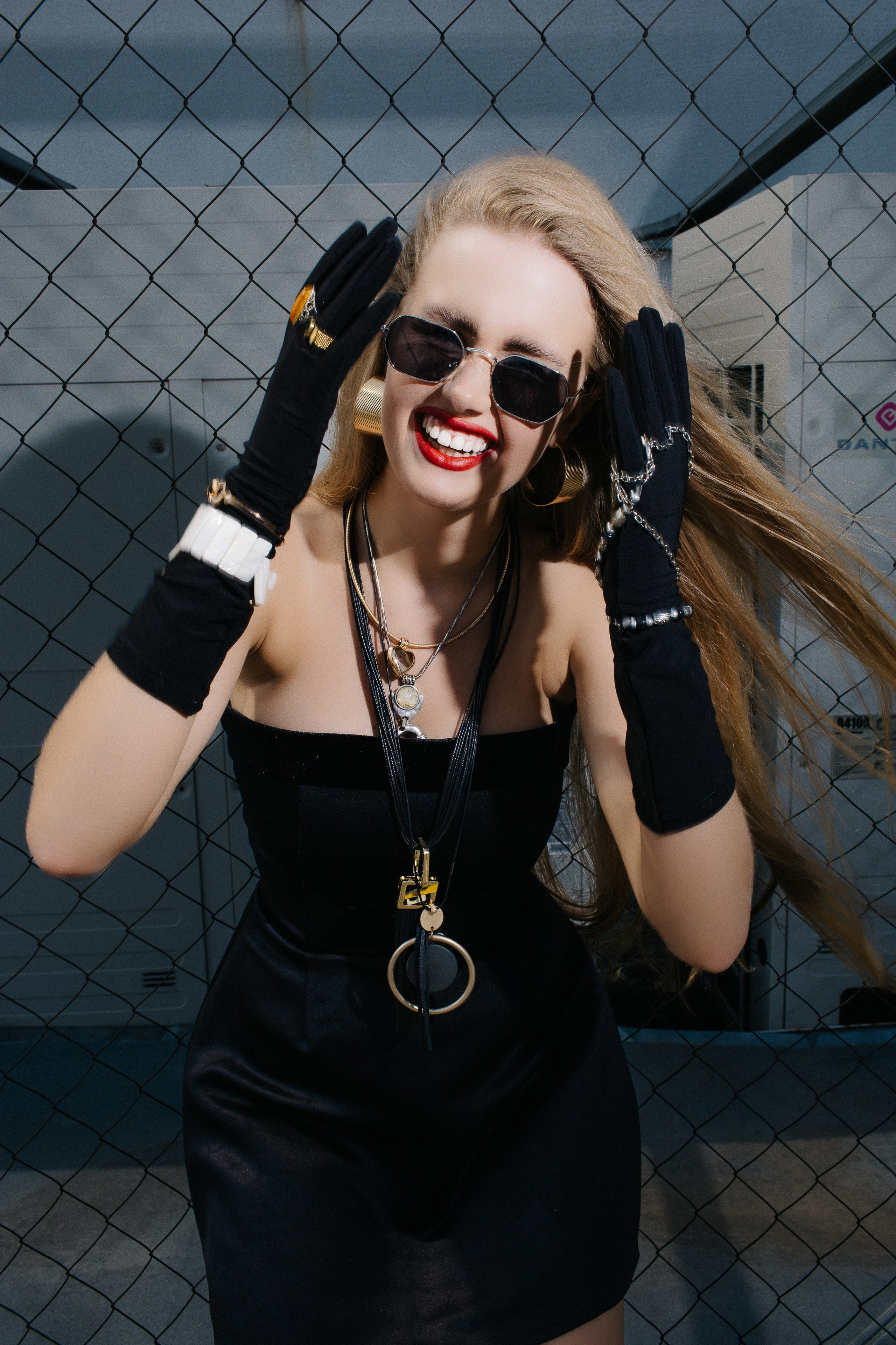 София. Съёмка на крыше паркинга в стиле Фэшн. Сергеев Алексей. Фотограф