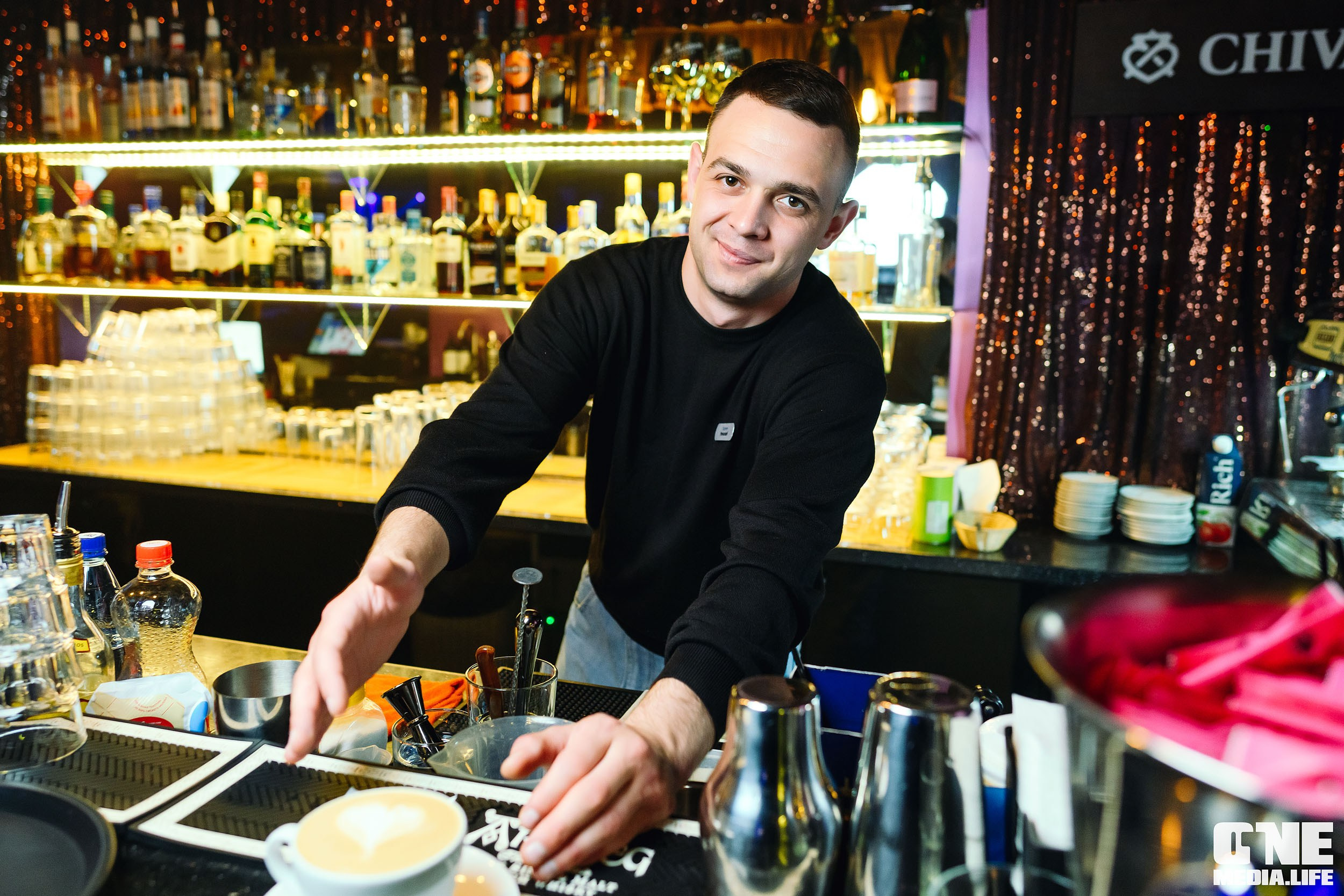 Фотоотчет с вечеринки в караоке-клубе Эйфория. One Media Life: фоторепортажи, фотоотчеты с мероприятий и заведений