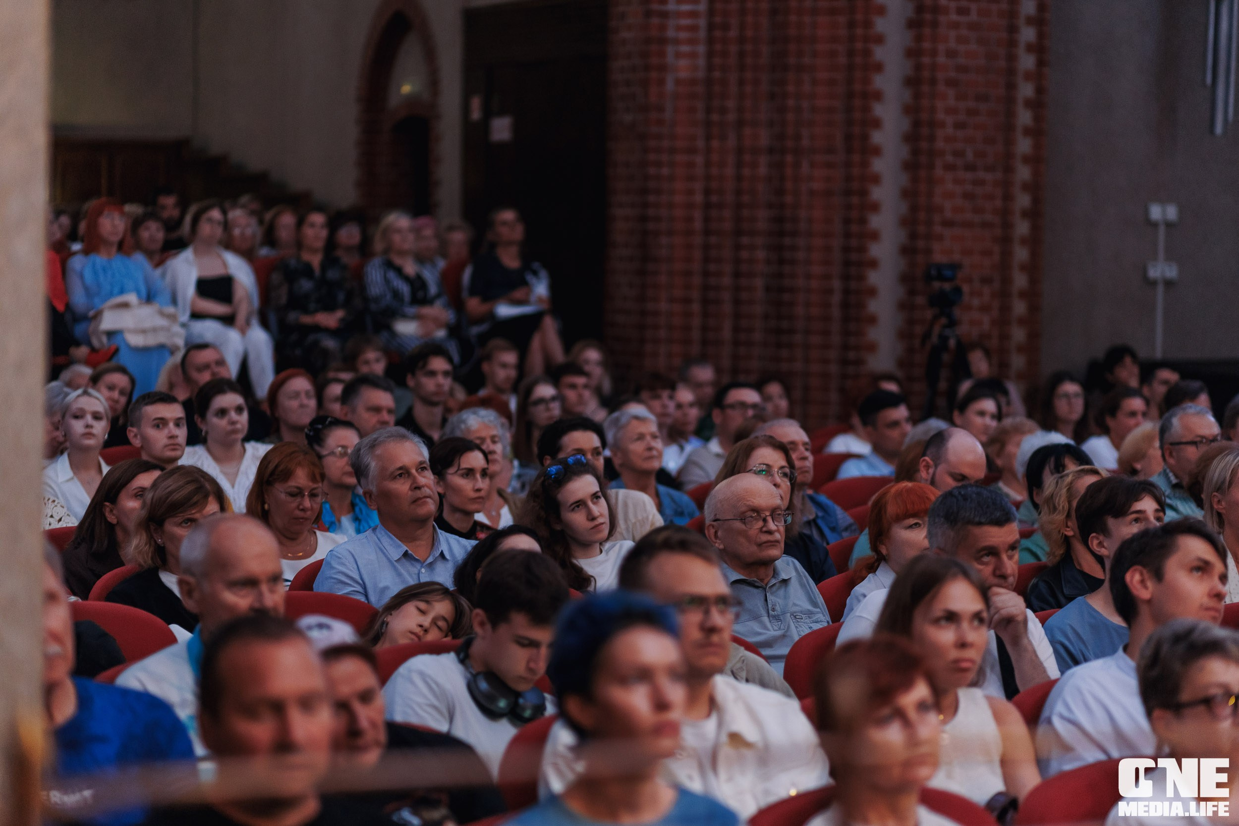 Фоторепортаж из Калининградской филармонии. One Media Life: фоторепортажи, фотоотчеты с мероприятий и заведений