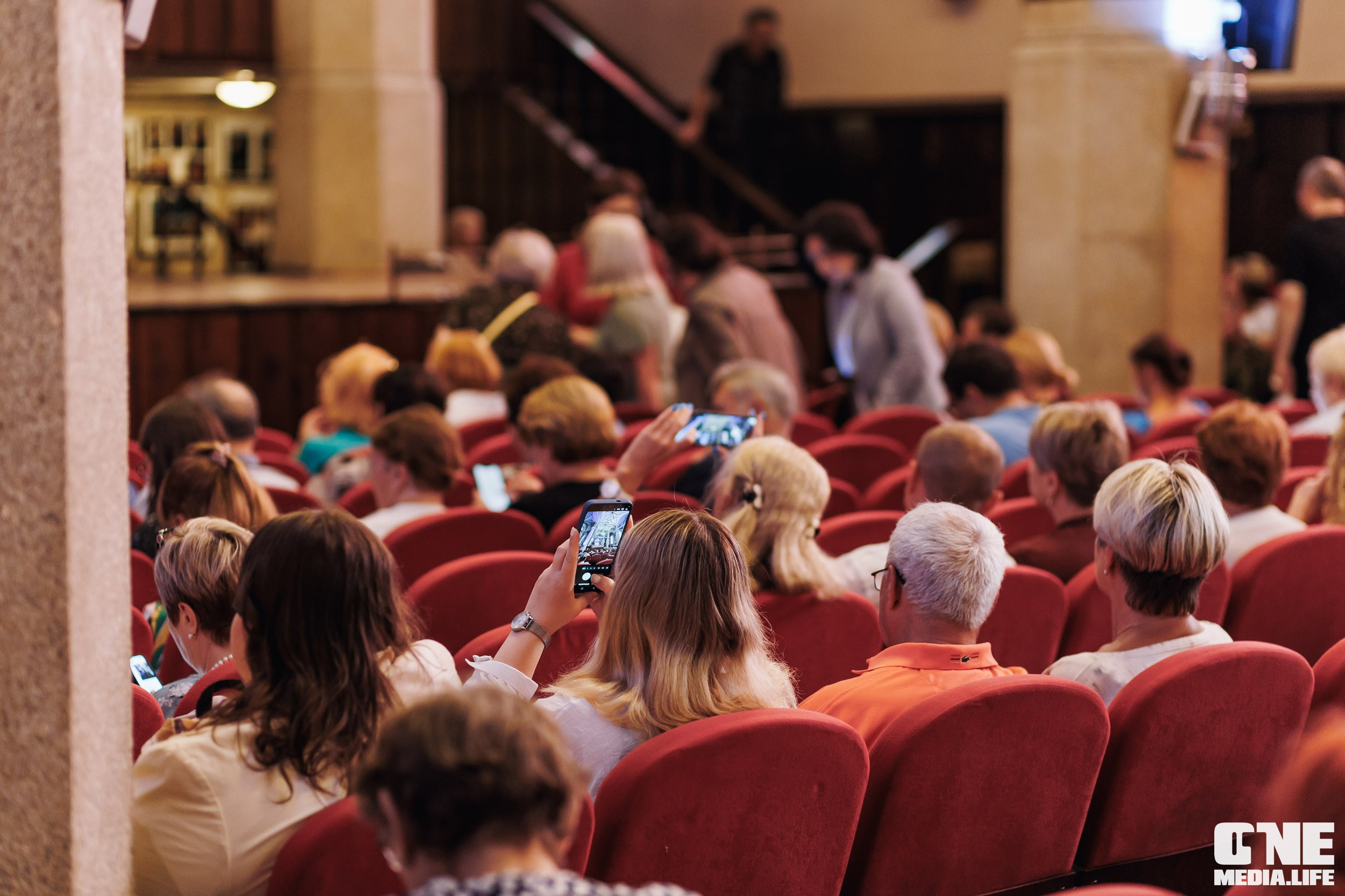 Фоторепортаж из Калининградской филармонии. One Media Life: фоторепортажи, фотоотчеты с мероприятий и заведений