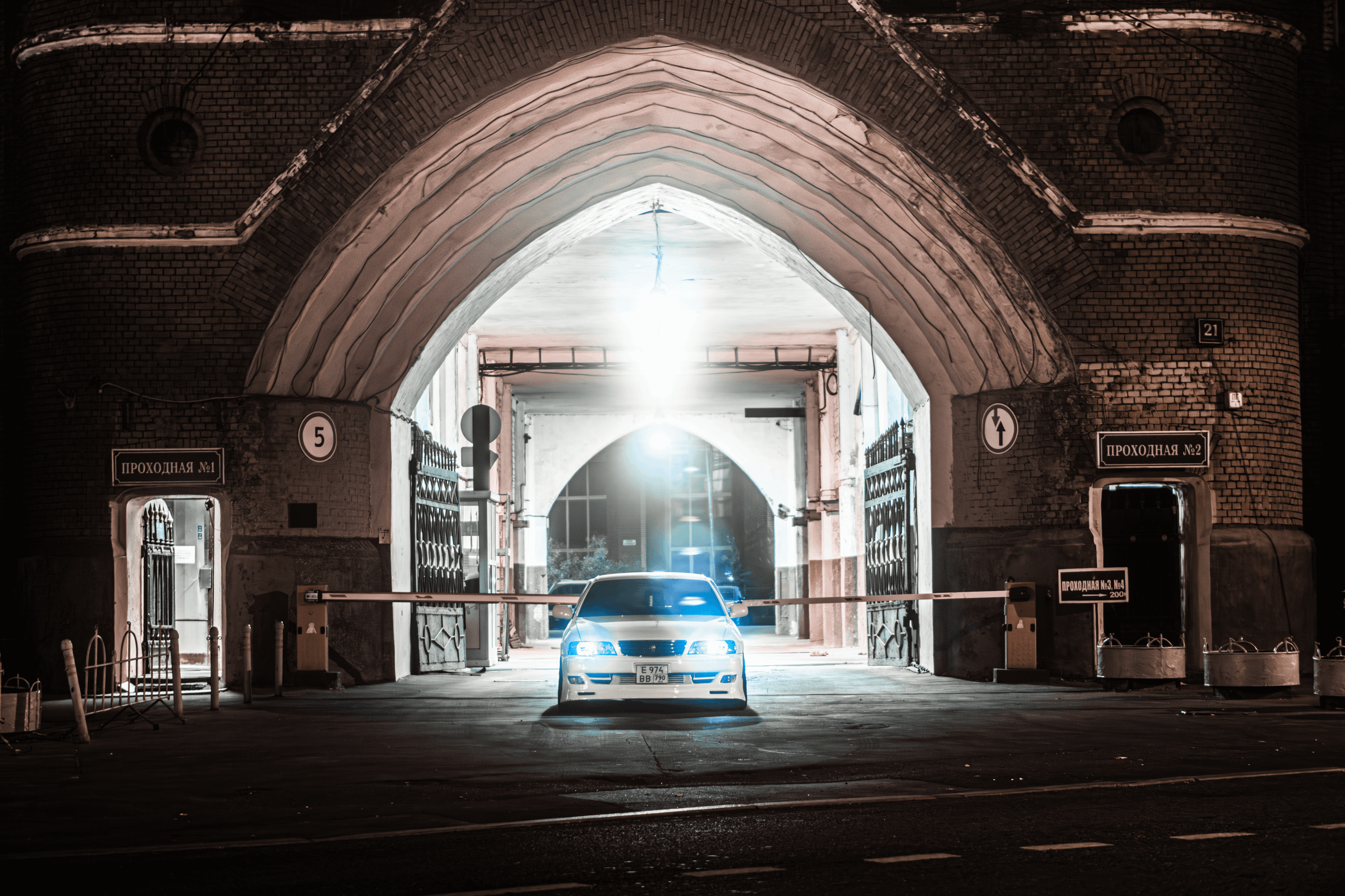 Toyota Chaser JZX100: белая жемчужина