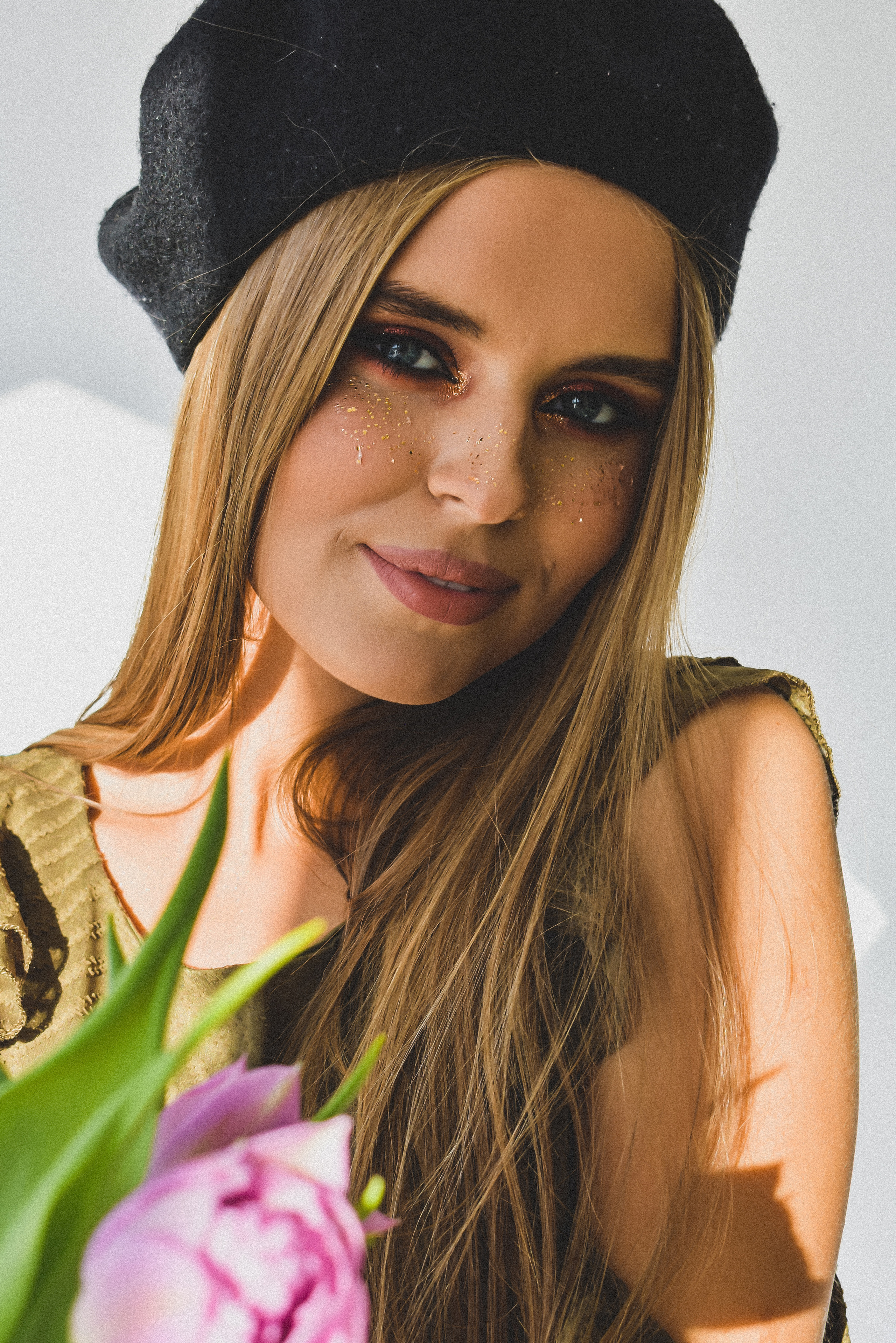 M O M E N T O. Photokarish