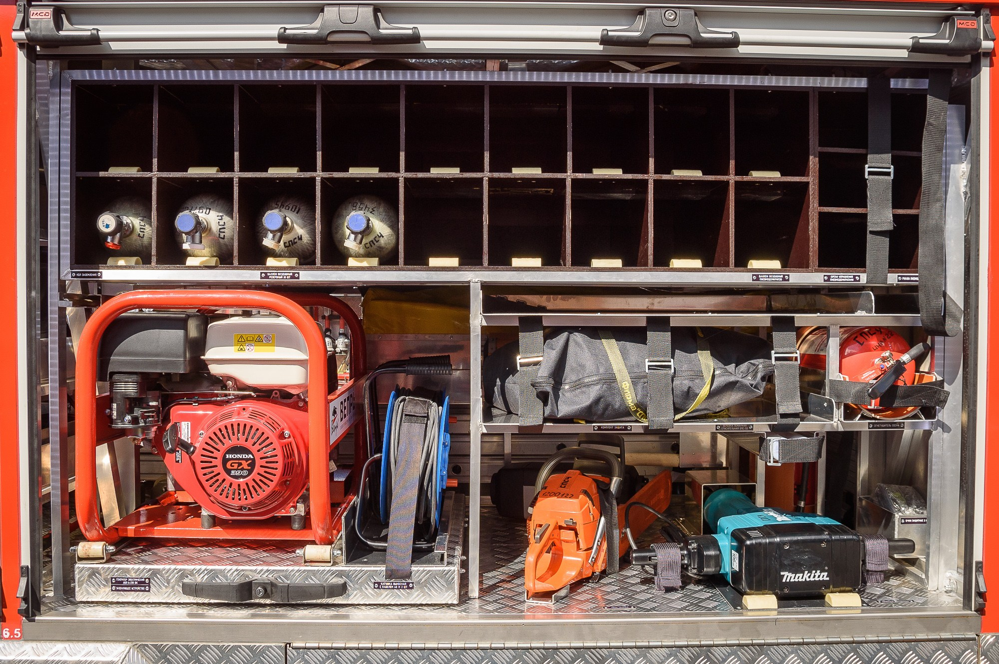 Пожарное оборудование на выставке