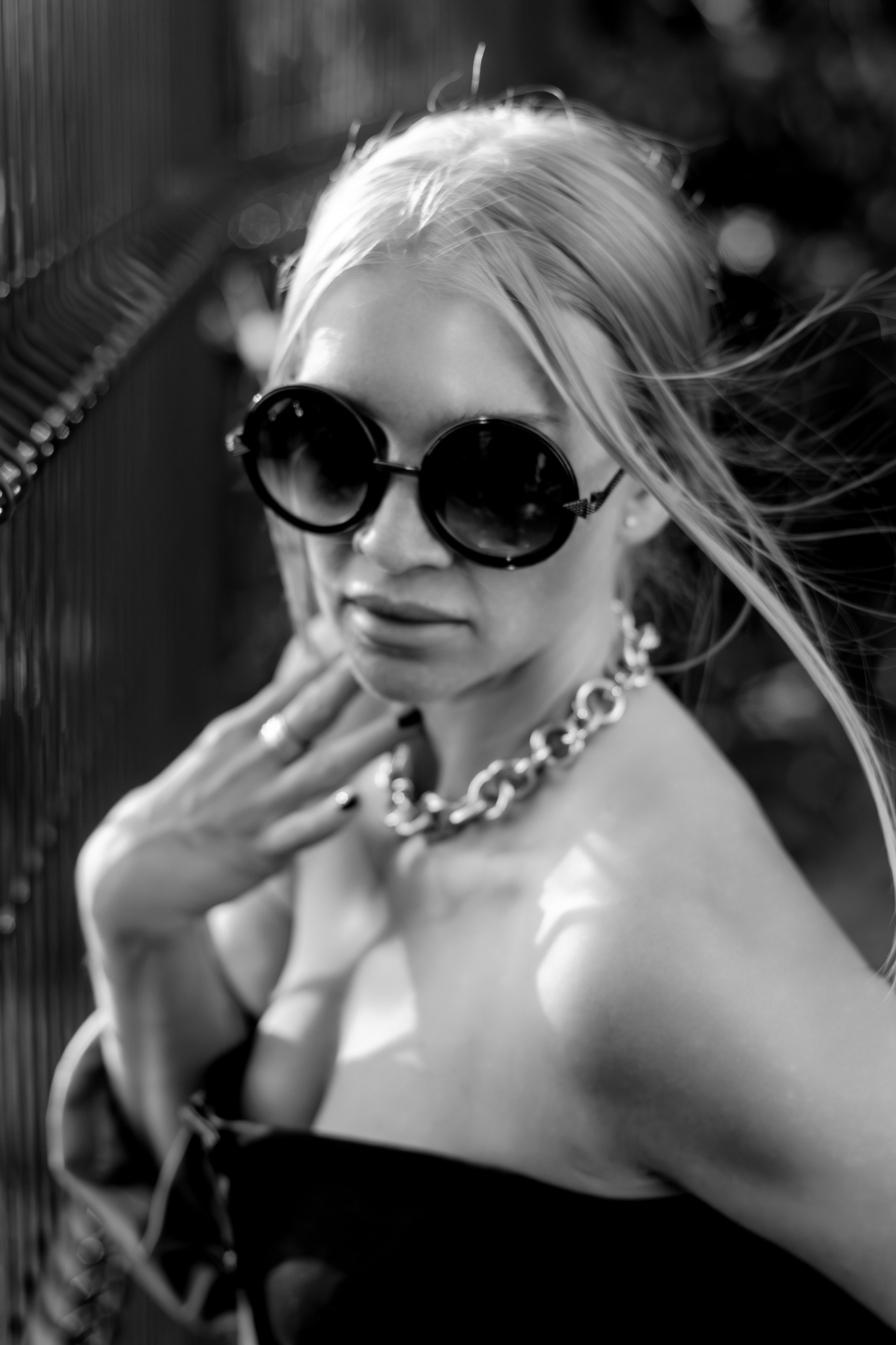 Черно белое фото. Серия монохромных женских портретов. Чёрно-белый портрет девушки. Автор фотограф: Додров. Ph: dodrov.