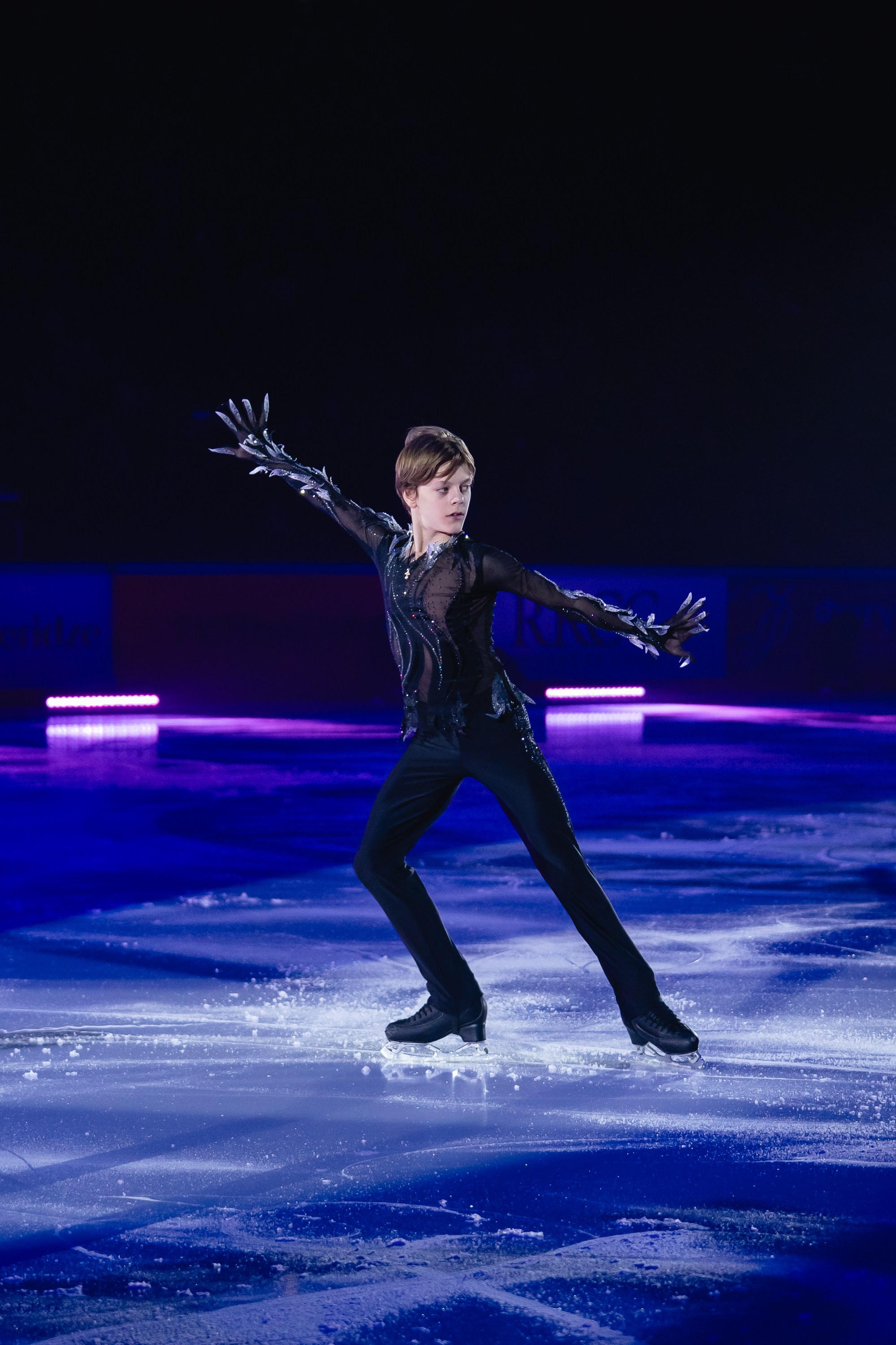 Шоу «Чемпионы на льду» в Новосибирске. Воробьева Ксения — Спортивный и танцевальный фотограф Новосибирск