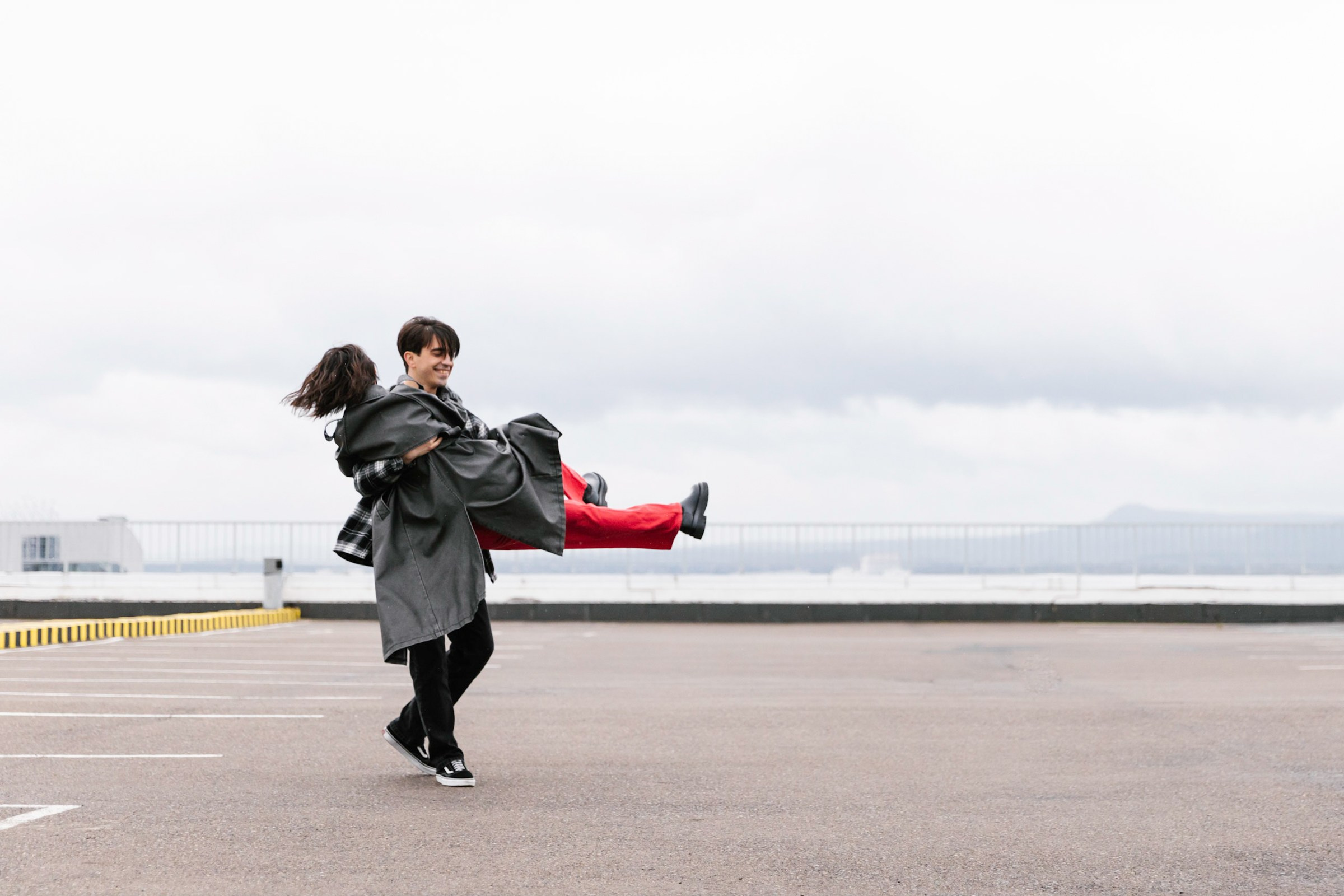 Ветер в волосах. Свадебный фотограф Марьям Сайфулина г. Красноярск