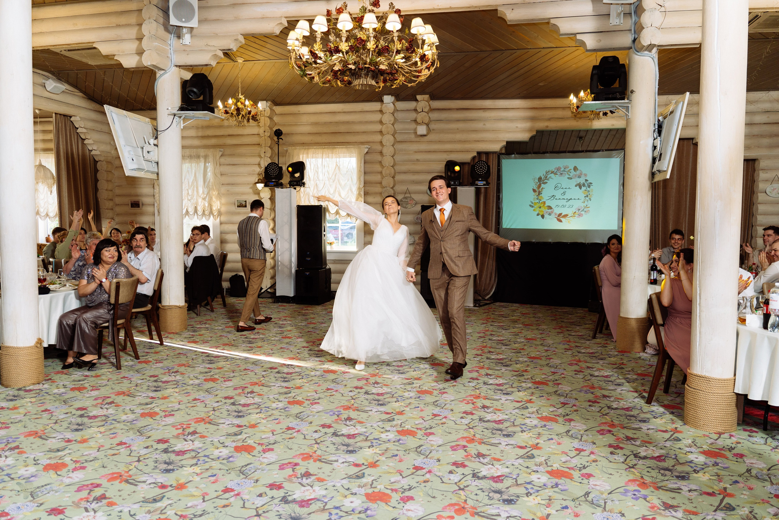 Свадьба Олега и Виктории в клубе «Ближняя дача»