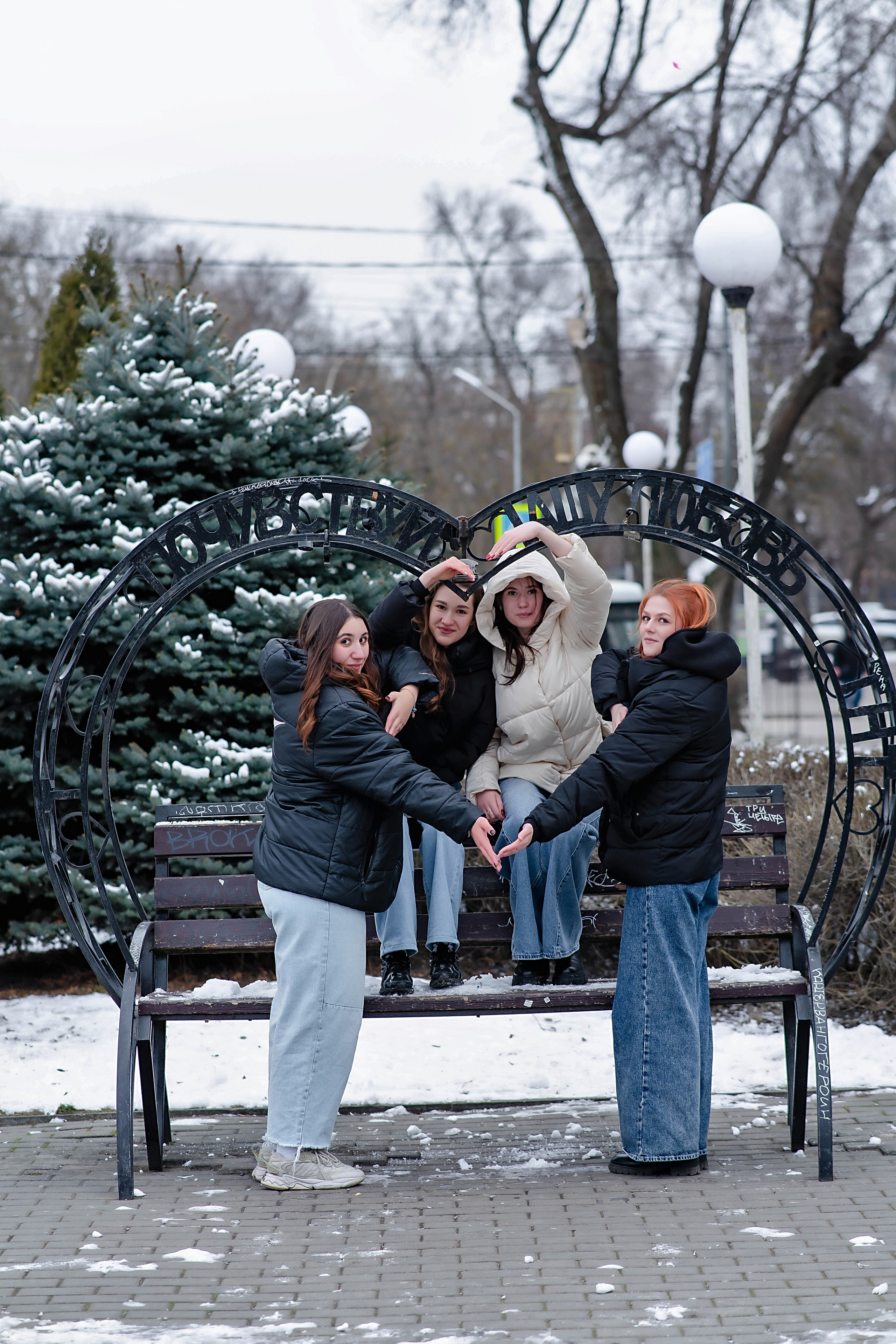 Выпускные (школьные) альбомы (книги) в Ростове-на-Дону. Современные Выпускные Альбомы в Ростове-на-Дону