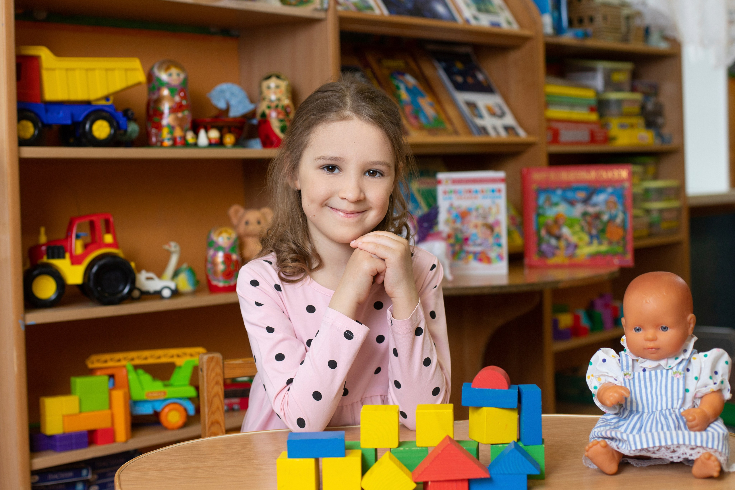 Один день в детском саду. ВЫПУСКНЫЕ АЛЬБОМЫ для детского сада и школы Санкт-Петербург и Лен. область