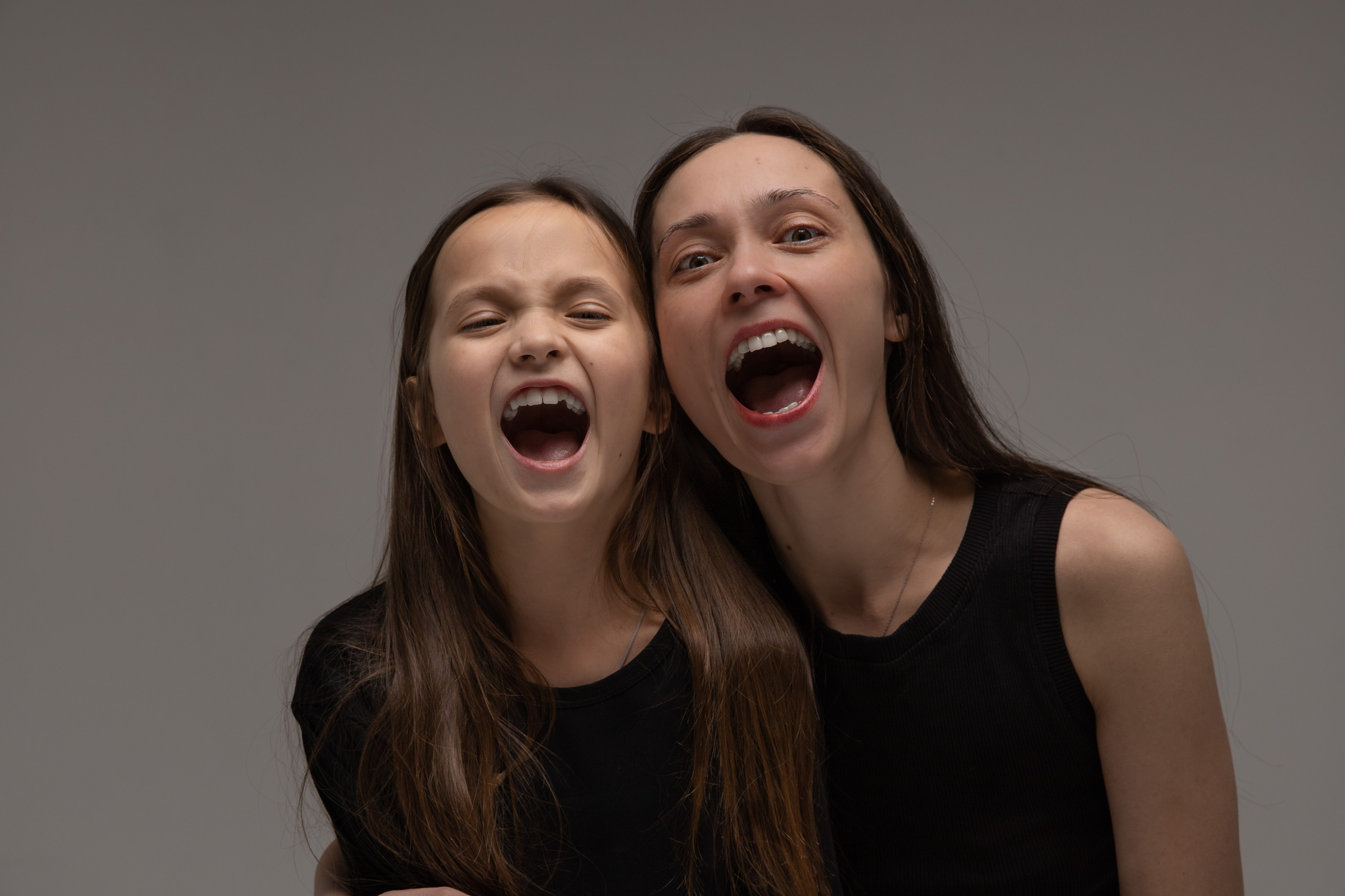 Фотосессия Мама и Дочь. Фотосессии в студии СПб Портретный фотограф — Юрий Торлопов