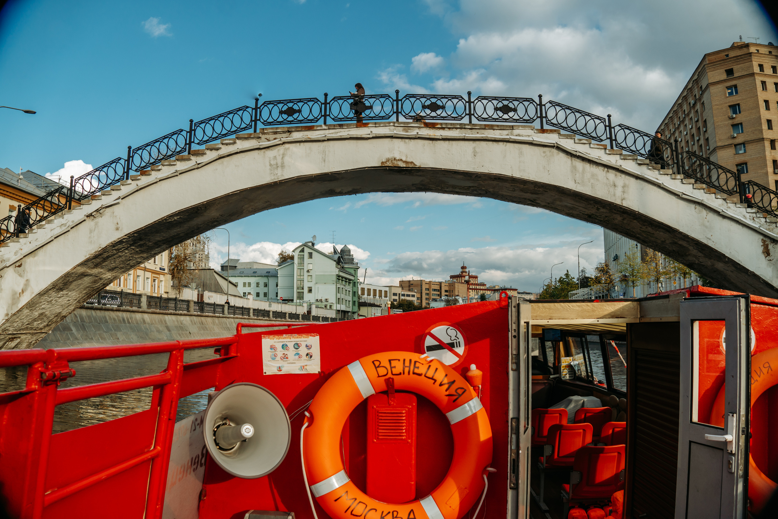 Речная прогулка по Москва реке. Портретная съемка в Москве, студийный фотограф Игорь Фомин